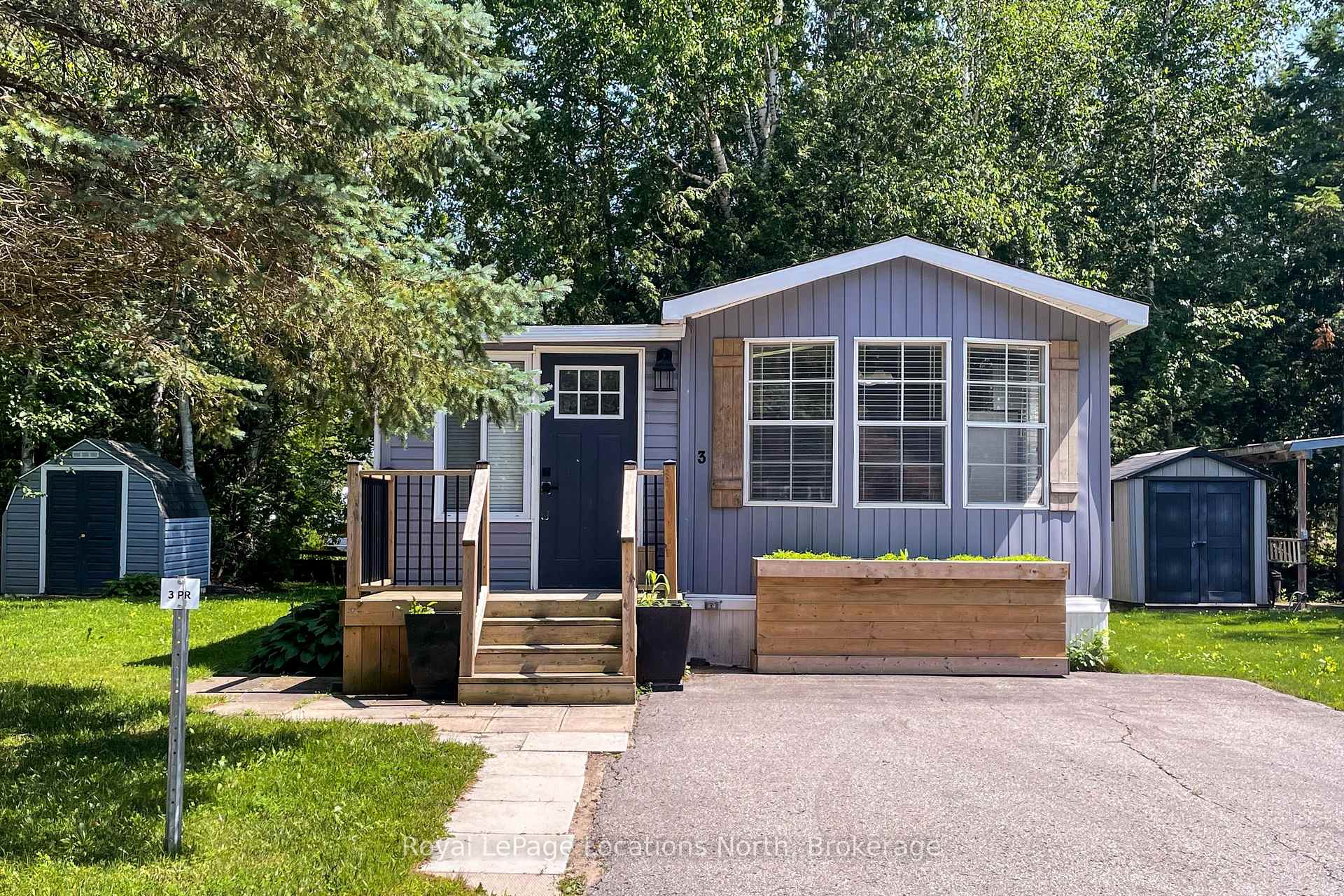 Photo 1 of 3 Prince Rupert Avenue, Springwater, Rural Springwater — HOMEH