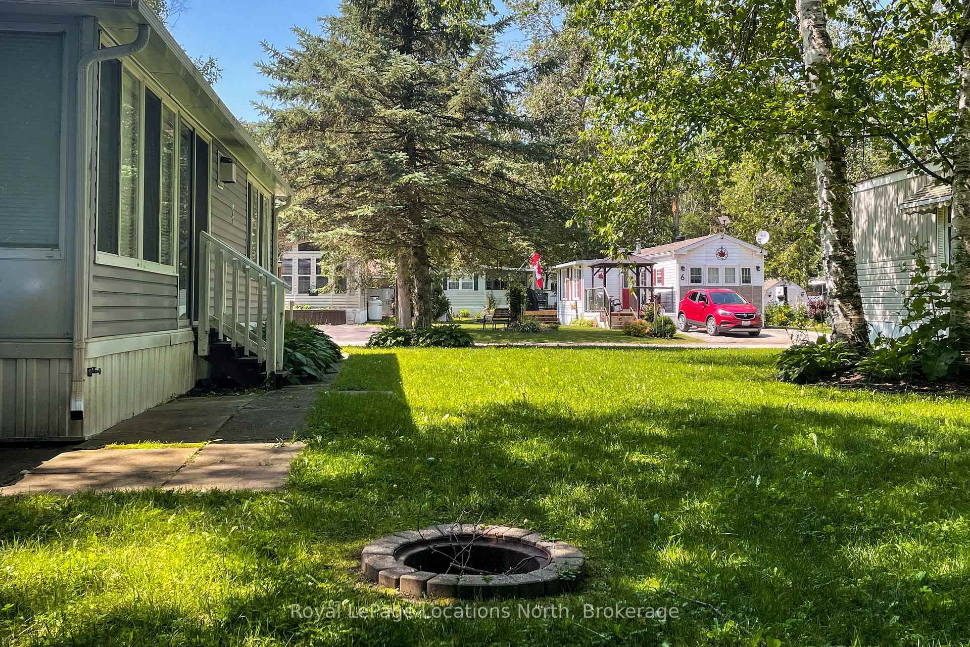 Photo 2 of 3 Prince Rupert Avenue, Springwater, Rural Springwater — HOMEH