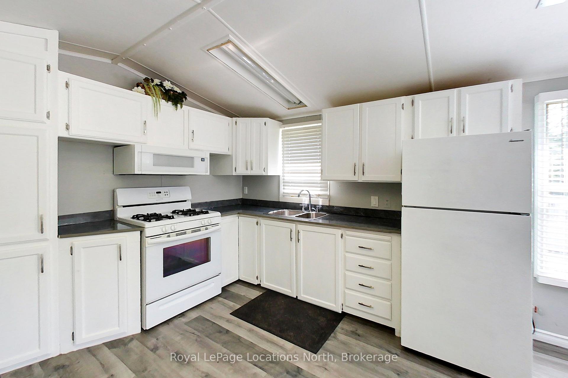 Photo 12 of 3 Prince Rupert Avenue, Springwater, Rural Springwater — HOMEH