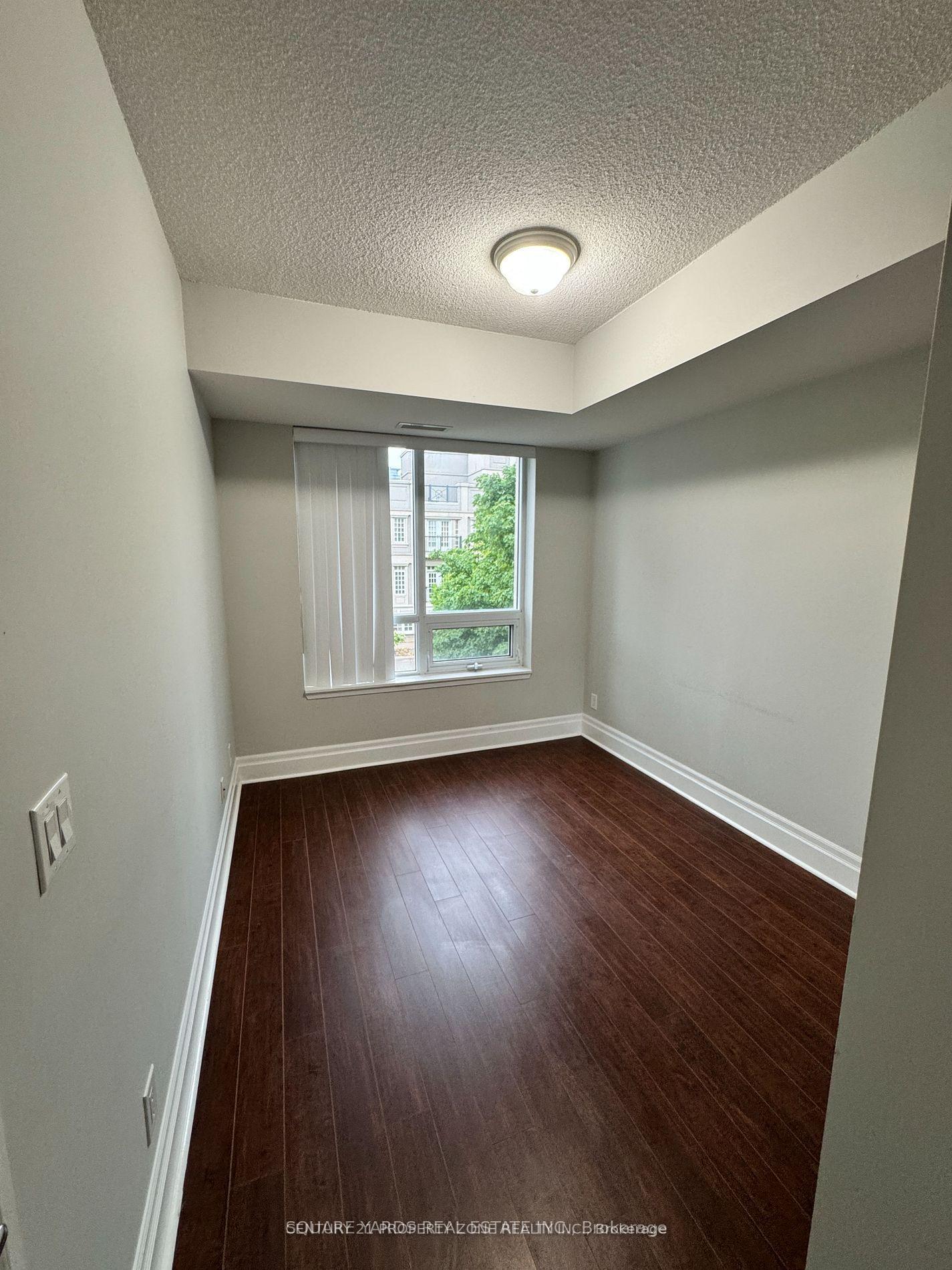 Photo 10 of Unit 217, 39 Upper Duke Crescent, Markham, Unionville — HOMEH