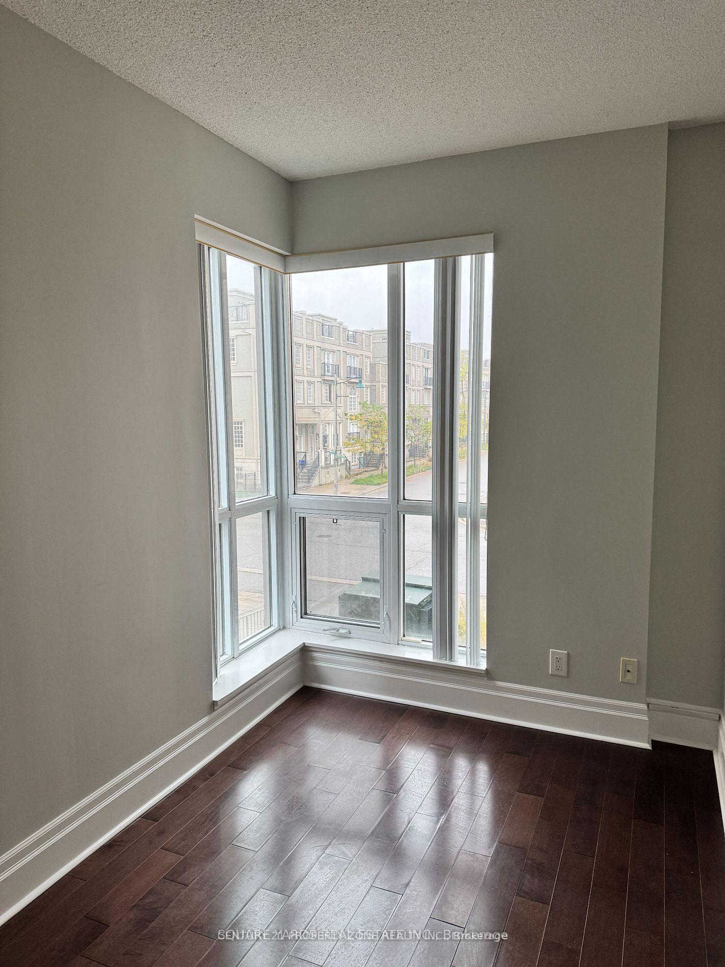 Photo 12 of Unit 217, 39 Upper Duke Crescent, Markham, Unionville — HOMEH
