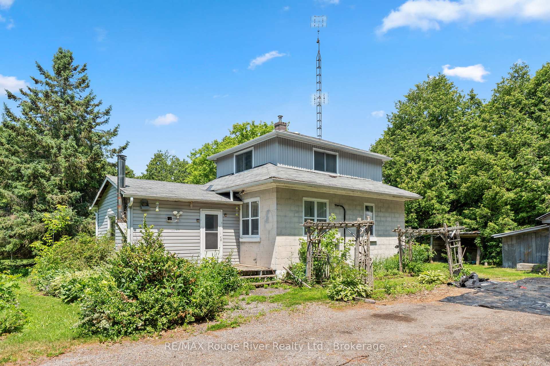 Photo 2 of 7725 Mill Street, Port Hope, Garden Hill — HOMEH