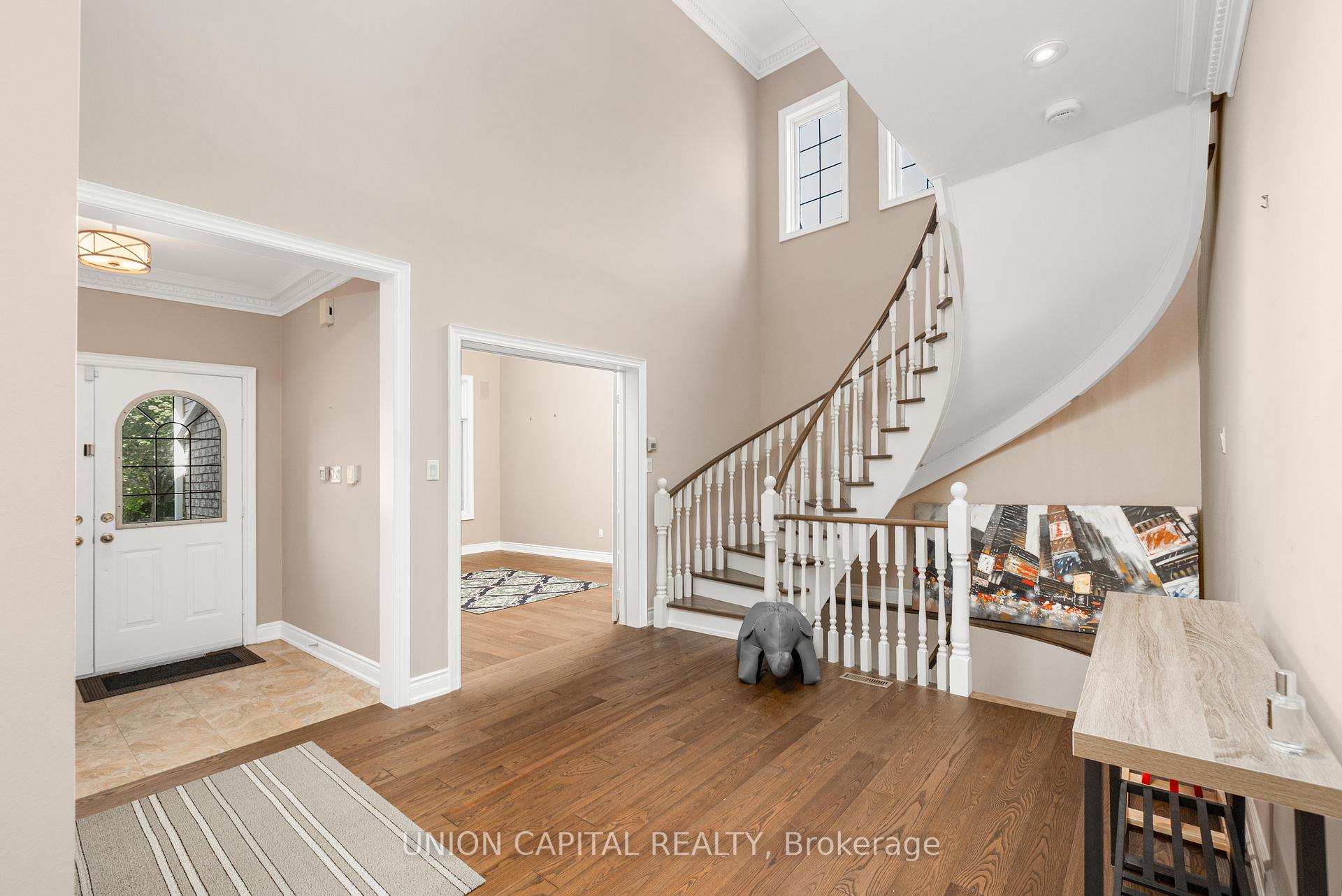 Photo 5 of 75 Langtry Place, Vaughan, Uplands — HOMEH