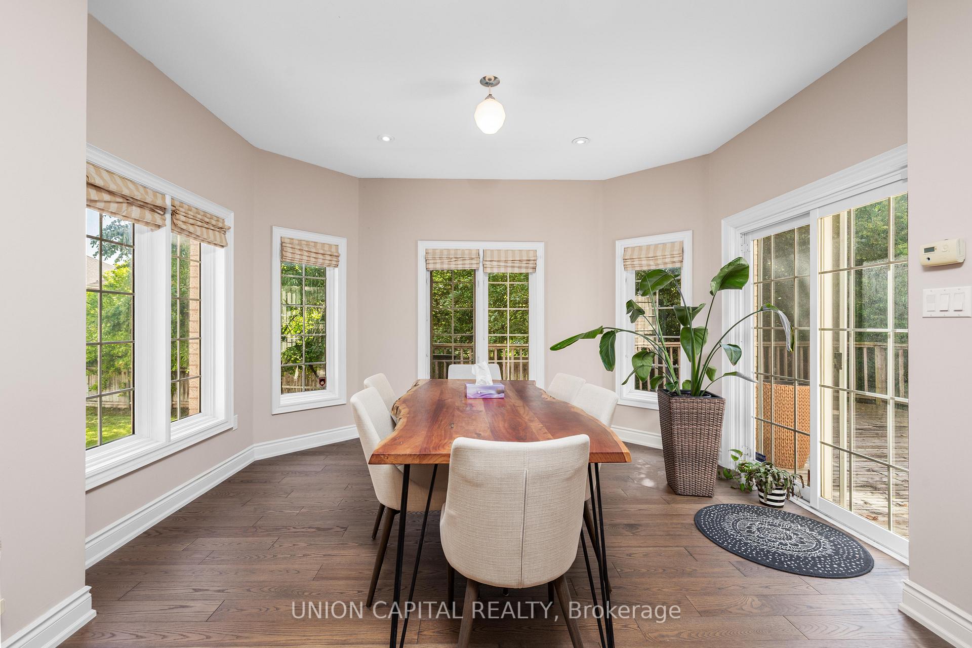 Photo 12 of 75 Langtry Place, Vaughan, Uplands — HOMEH