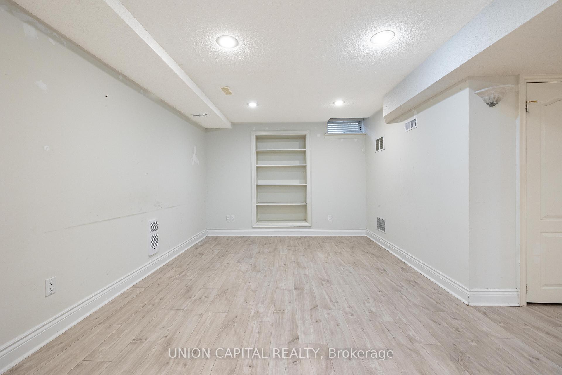 Photo 45 of 75 Langtry Place, Vaughan, Uplands — HOMEH