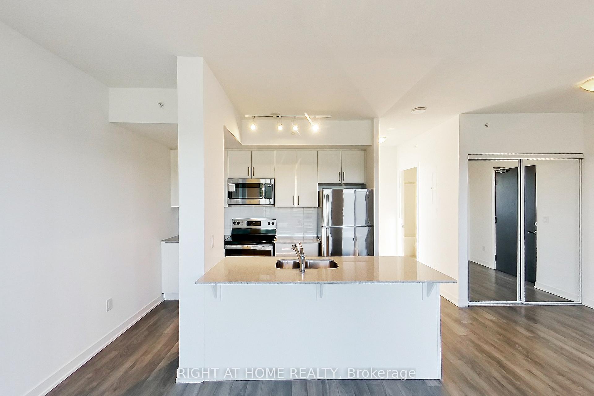 Photo 7 of Unit 1001, 550 North Service Road, Grimsby, Grimsby Beach — HOMEH