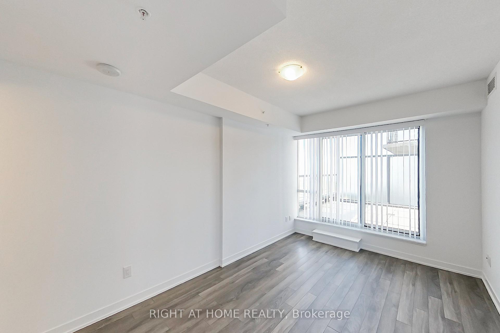Photo 11 of Unit 1001, 550 North Service Road, Grimsby, Grimsby Beach — HOMEH