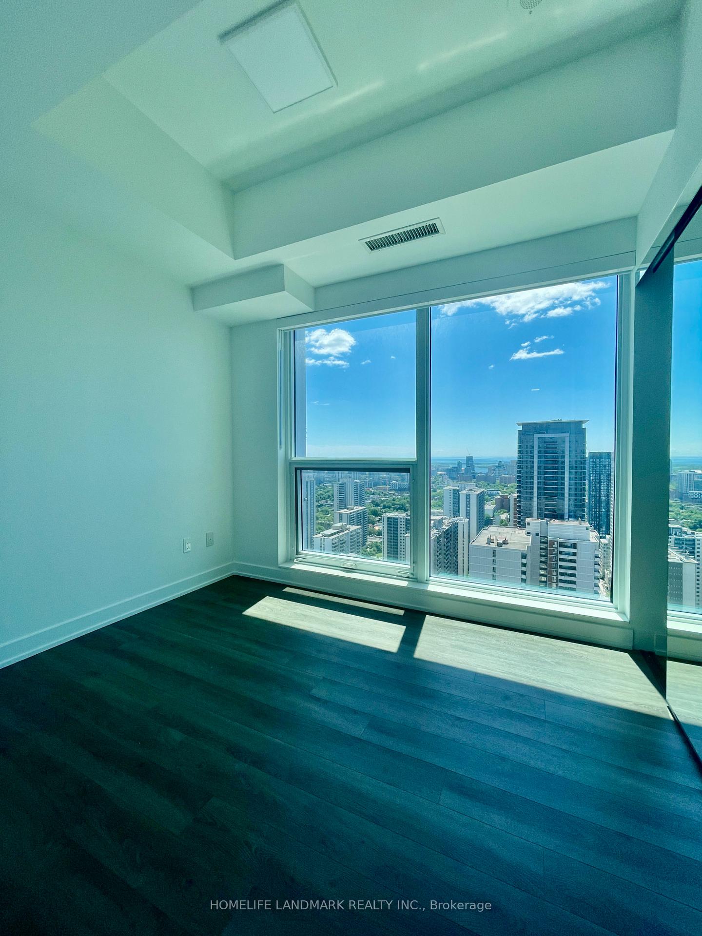 Photo 10 of Unit 3502, 609 Sherbourne Street, Toronto, North St. James Town — HOMEH
