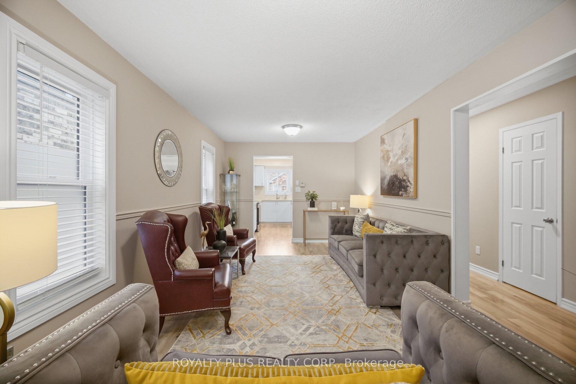 Photo 8 of 452 Jay Crescent, Orangeville — HOMEH