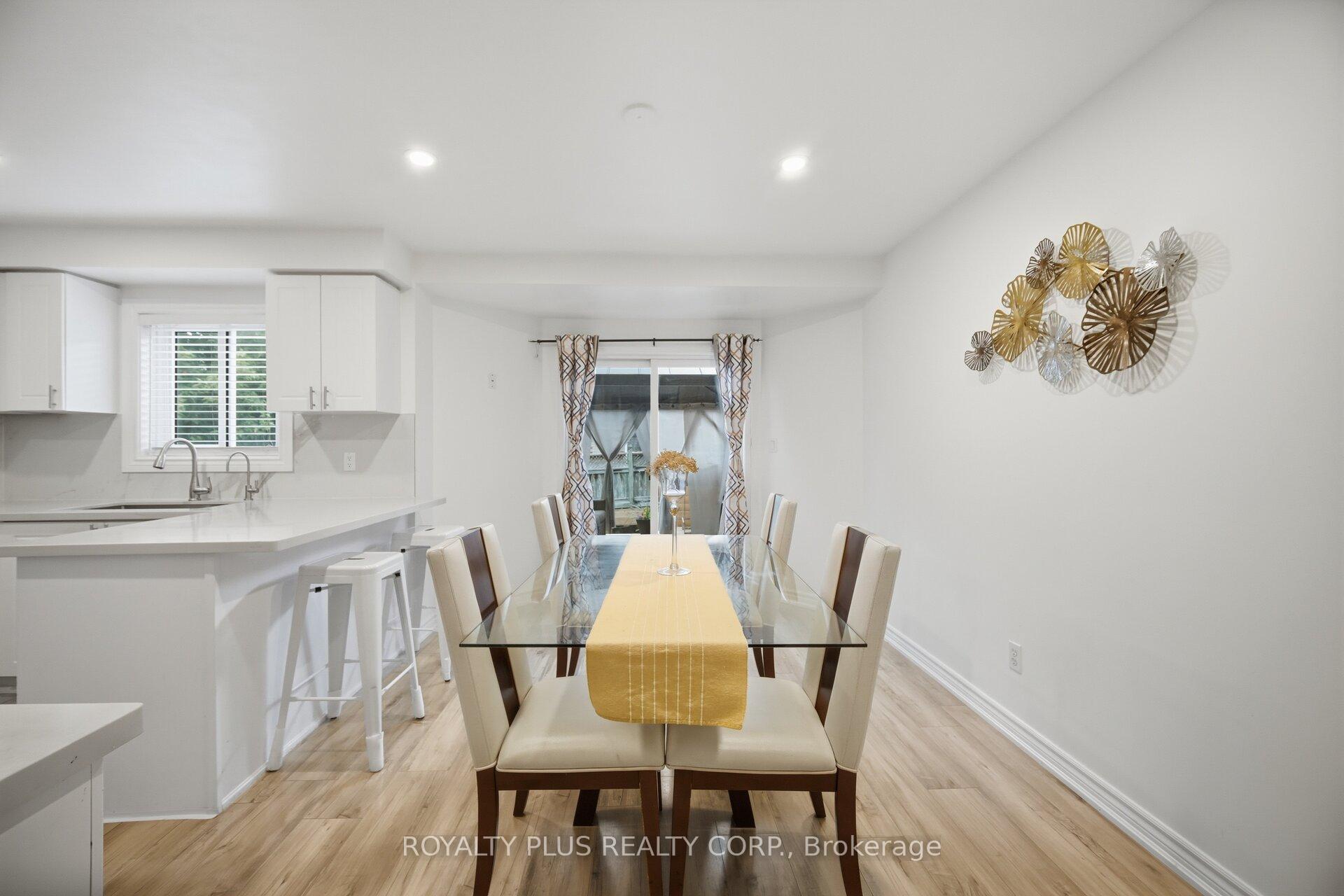 Photo 15 of 452 Jay Crescent, Orangeville — HOMEH