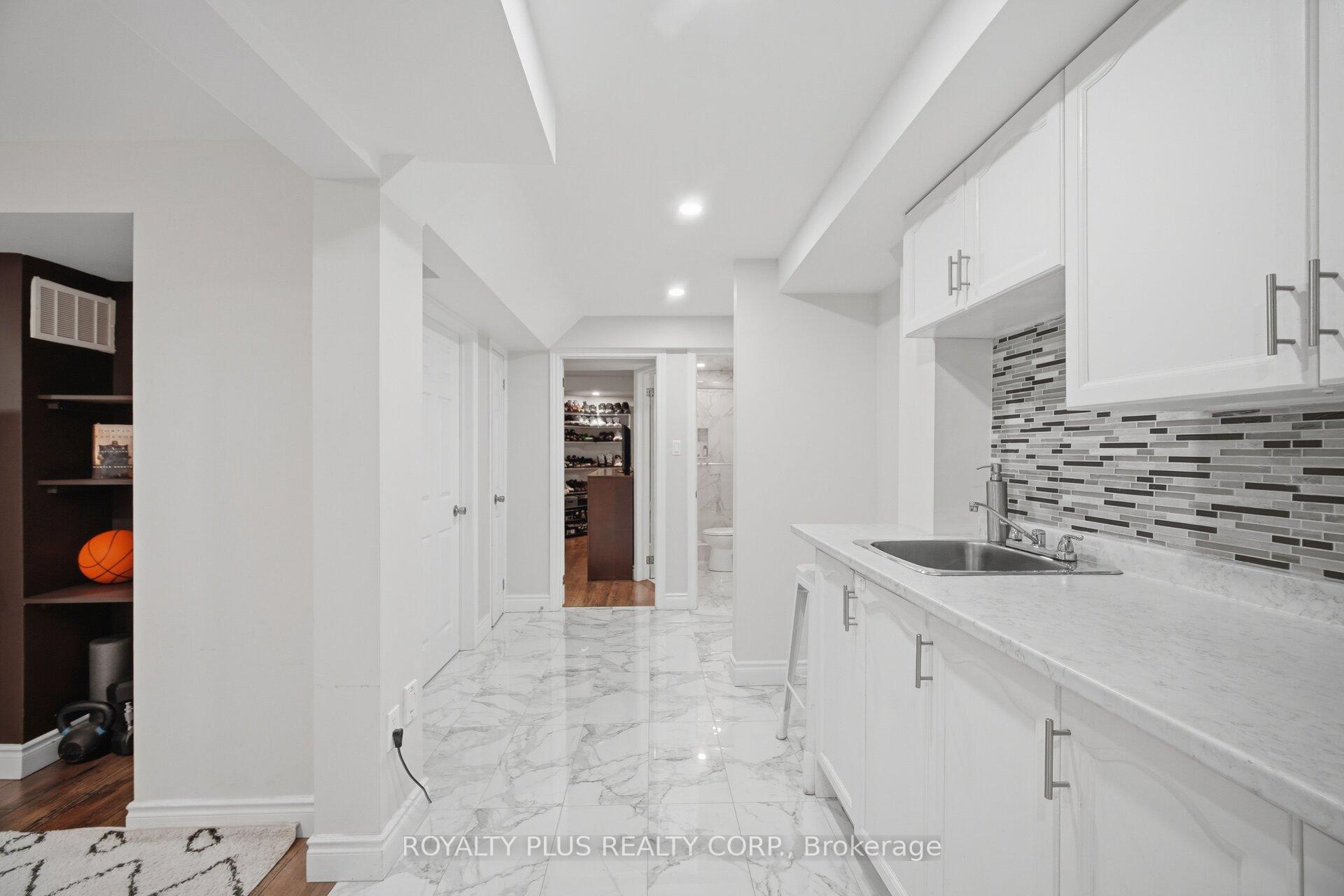 Photo 38 of 452 Jay Crescent, Orangeville — HOMEH