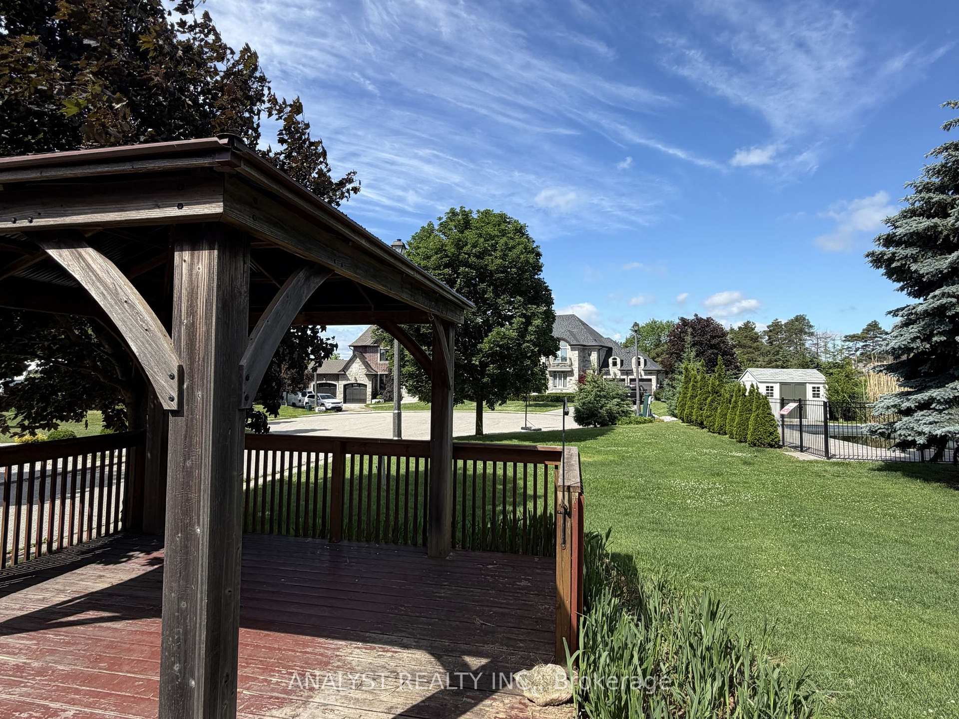 Photo 6 of 70 Simmons Street, Vaughan, Elder Mills — HOMEH