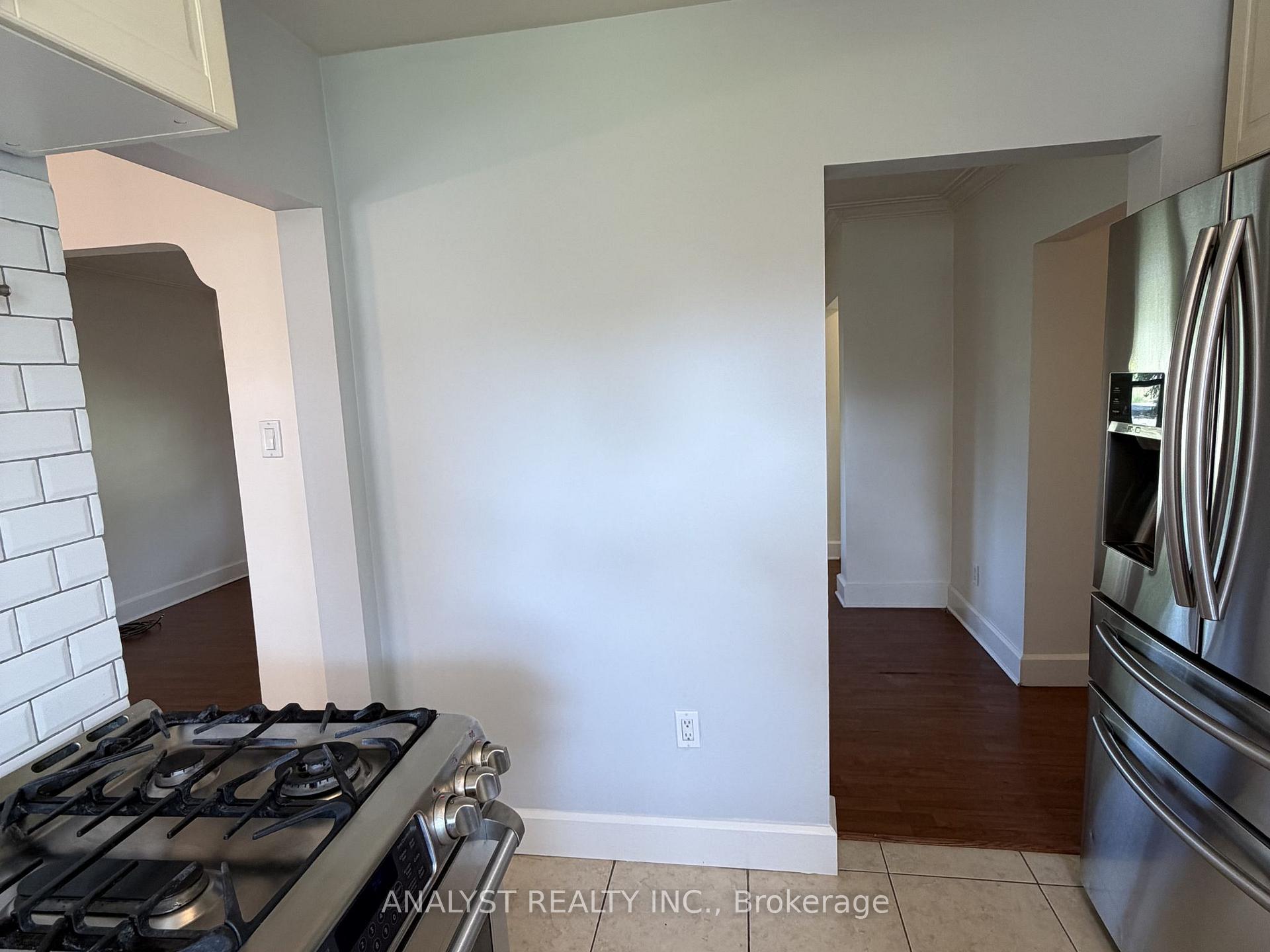 Photo 15 of 70 Simmons Street, Vaughan, Elder Mills — HOMEH