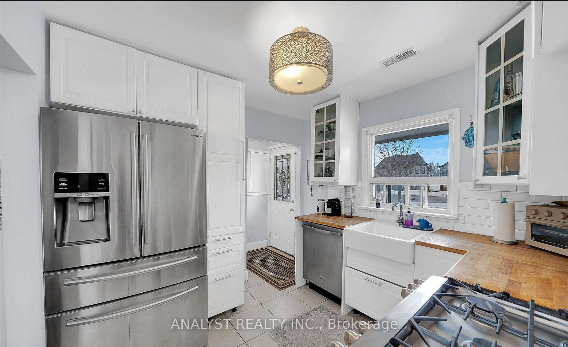 Photo 16 of 70 Simmons Street, Vaughan, Elder Mills — HOMEH