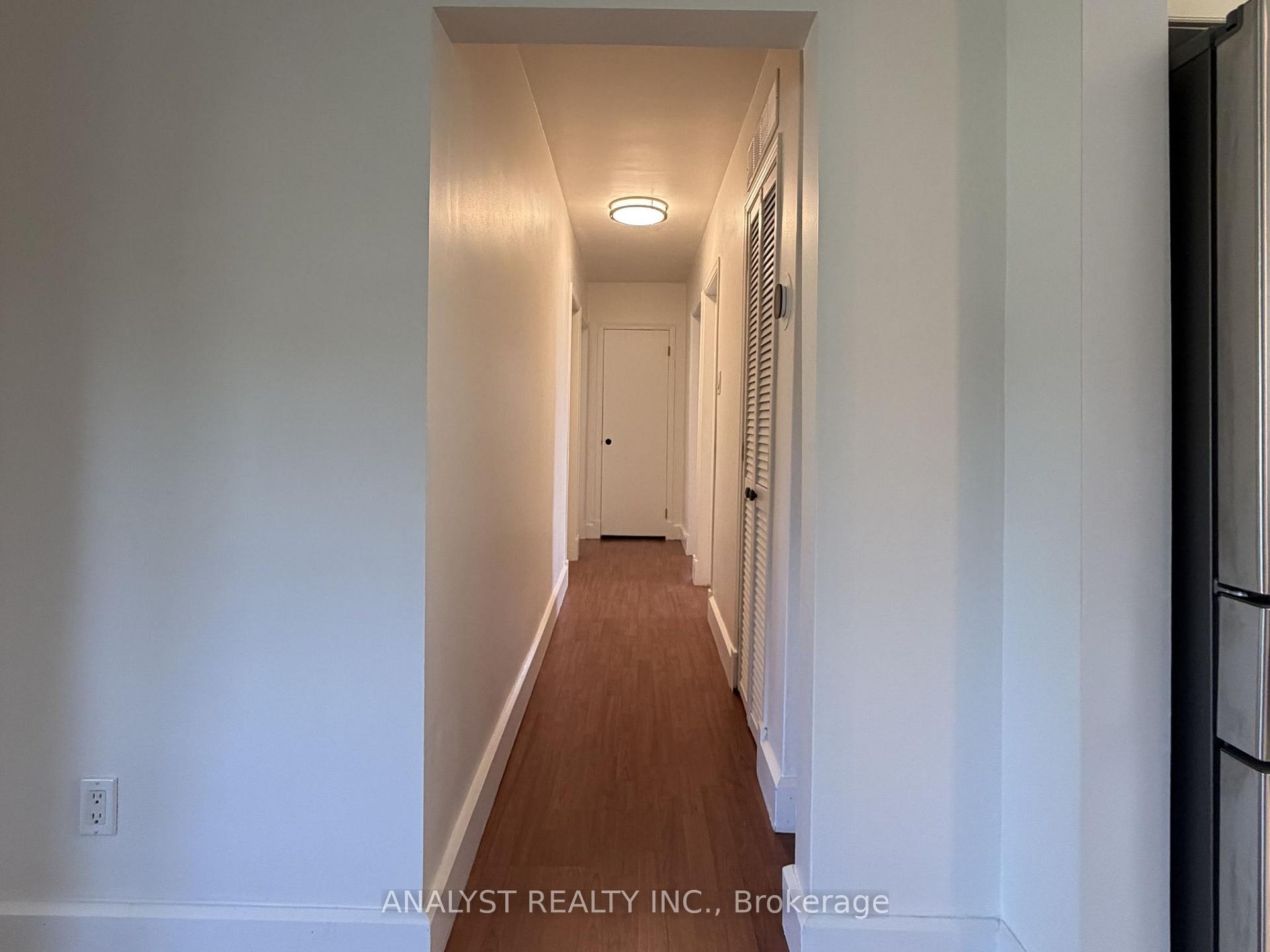 Photo 24 of 70 Simmons Street, Vaughan, Elder Mills — HOMEH