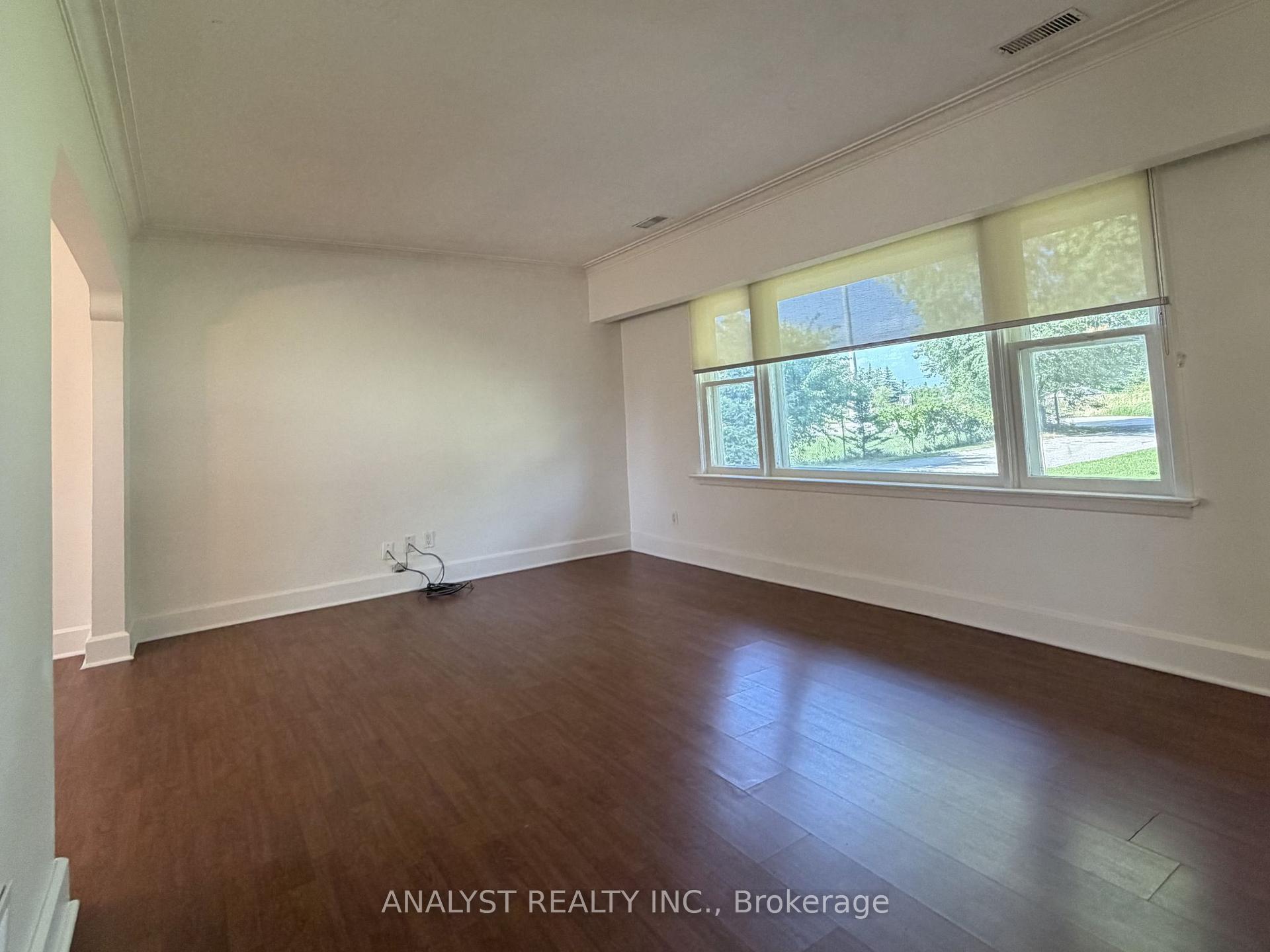 Photo 25 of 70 Simmons Street, Vaughan, Elder Mills — HOMEH