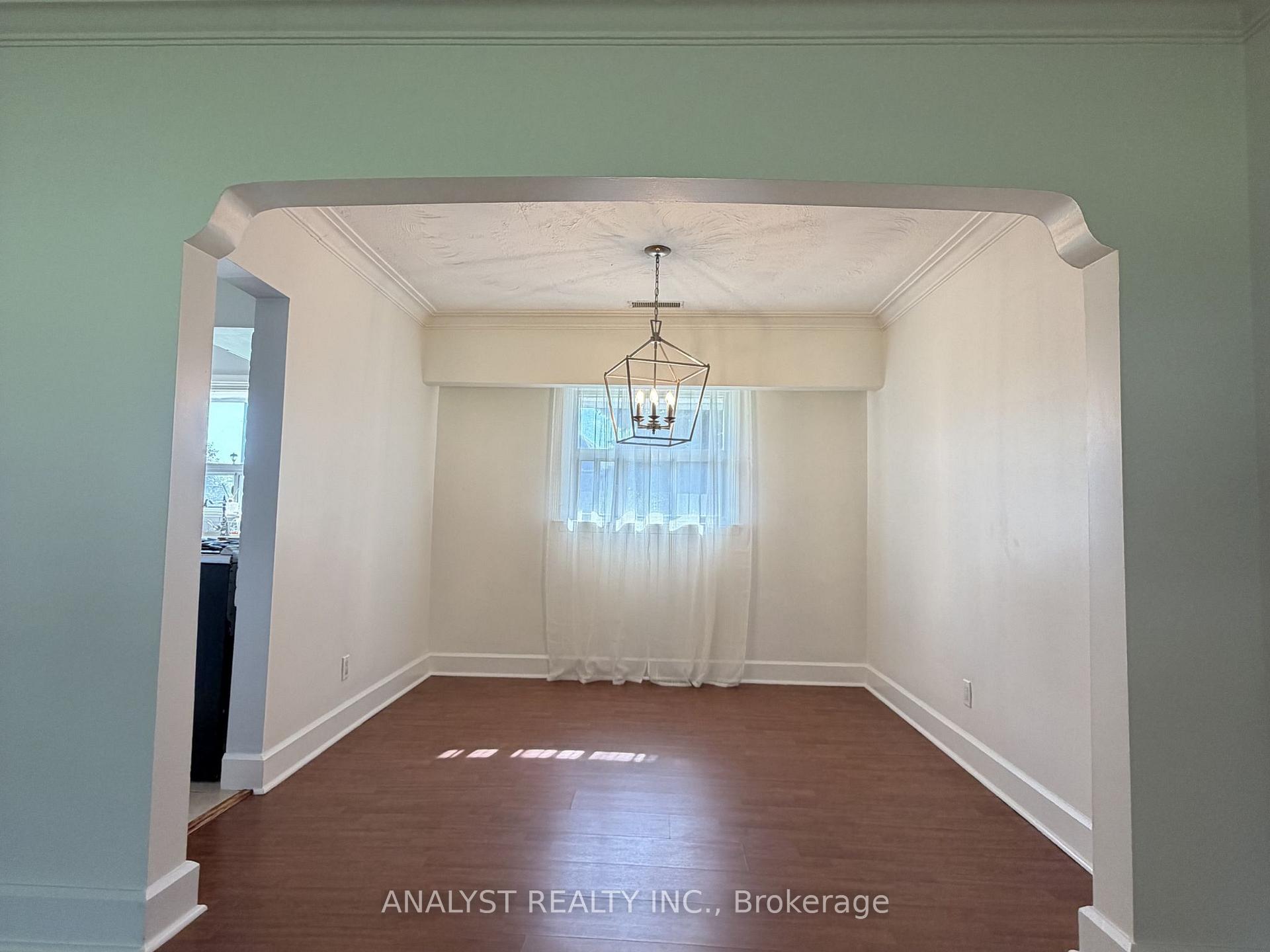Photo 29 of 70 Simmons Street, Vaughan, Elder Mills — HOMEH