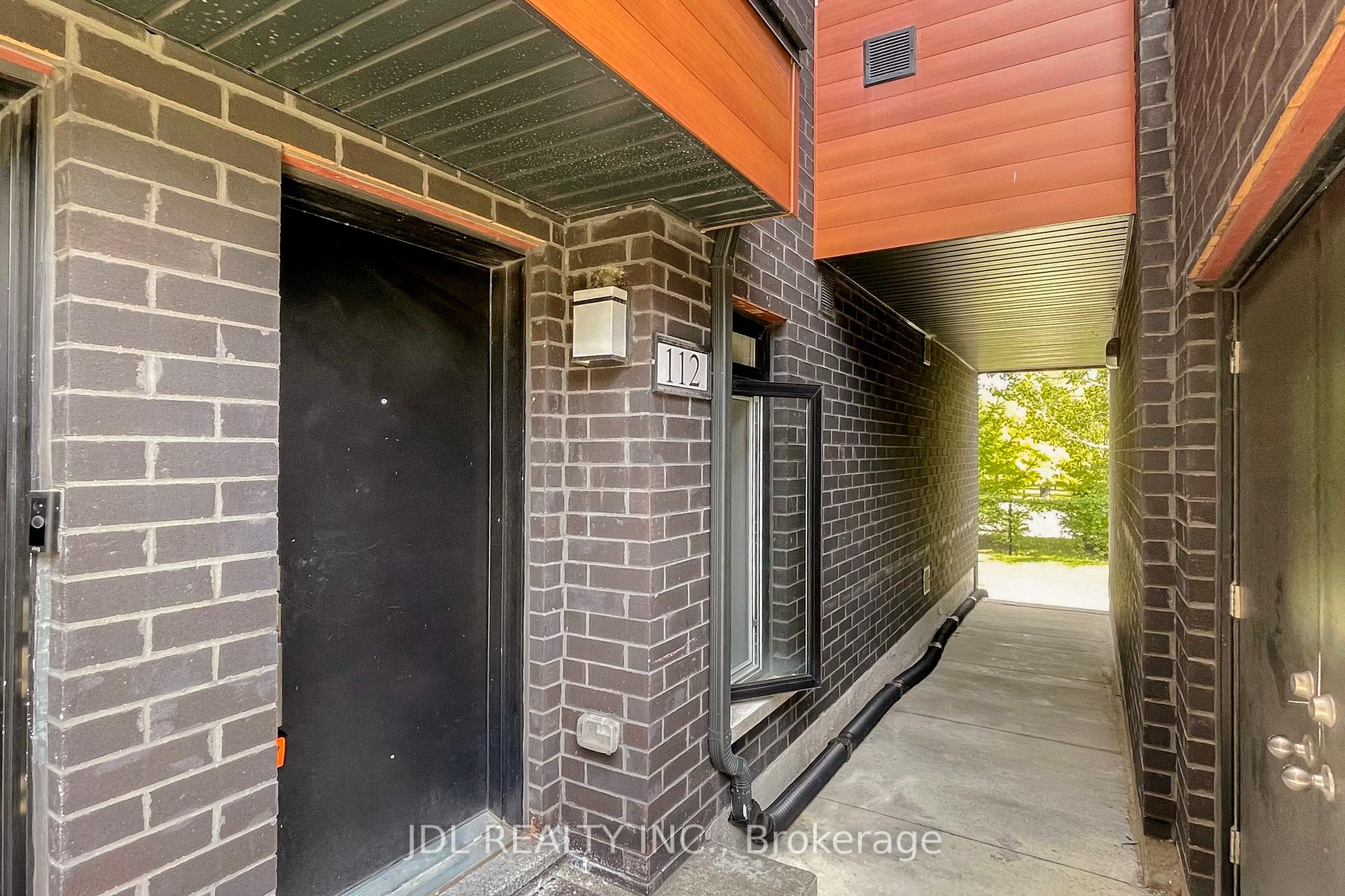 Photo 4 of Unit 112, 370 Red Maple Road, Richmond Hill, Langstaff — HOMEH