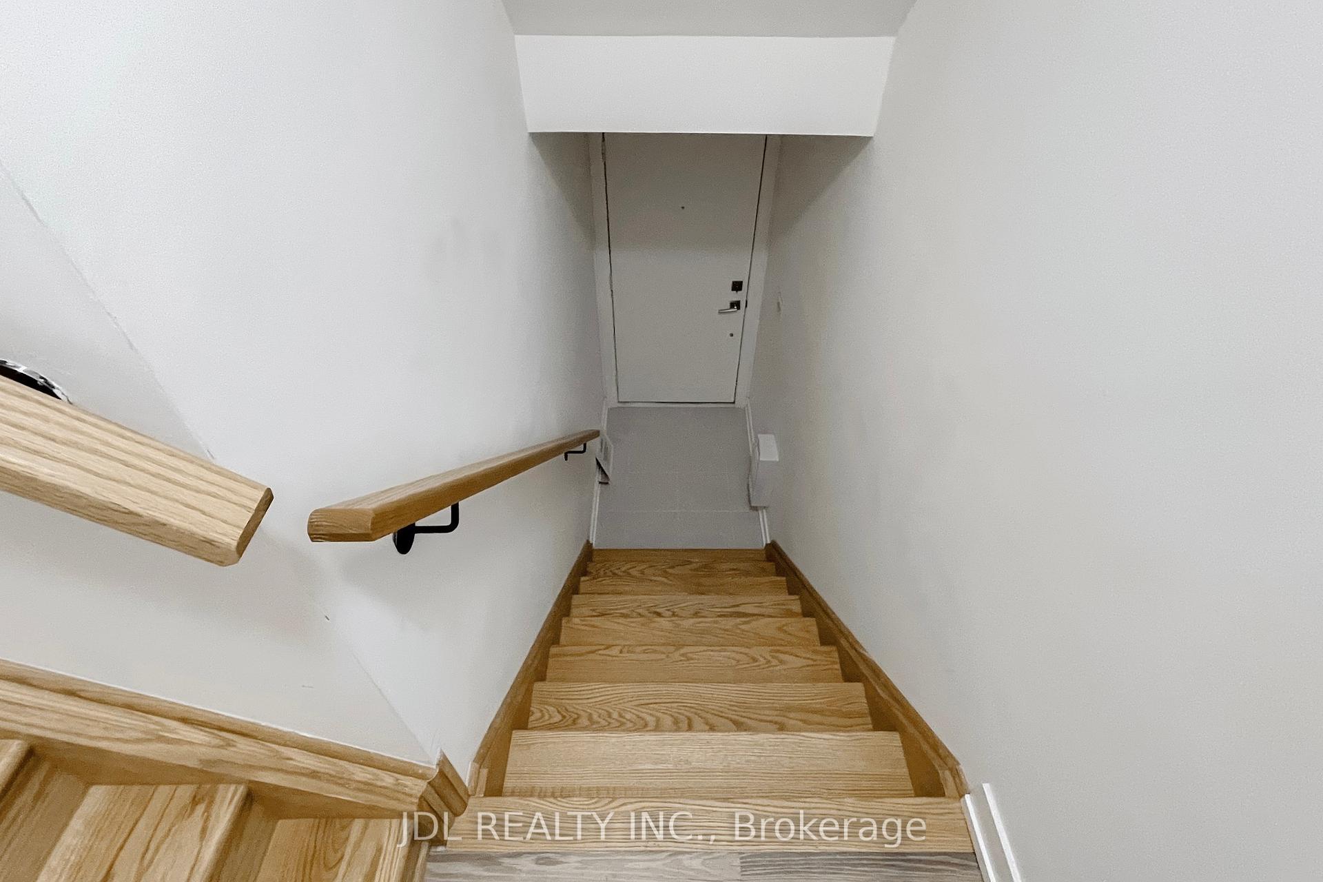 Photo 5 of Unit 112, 370 Red Maple Road, Richmond Hill, Langstaff — HOMEH