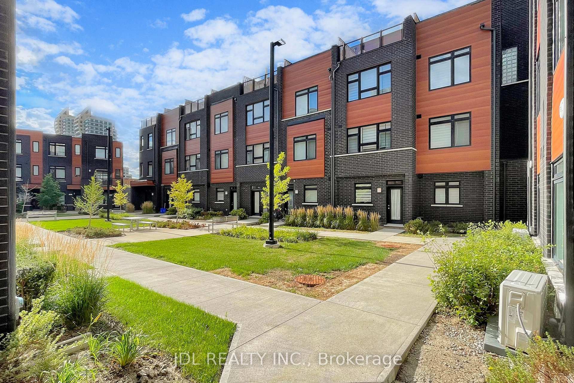 Photo 31 of Unit 112, 370 Red Maple Road, Richmond Hill, Langstaff — HOMEH