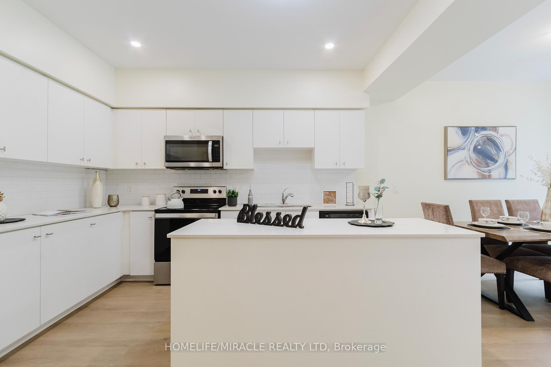 Photo 11 of Unit Unit 17, 110 Fergus Avenue, Kitchener, Stanley Park — HOMEH