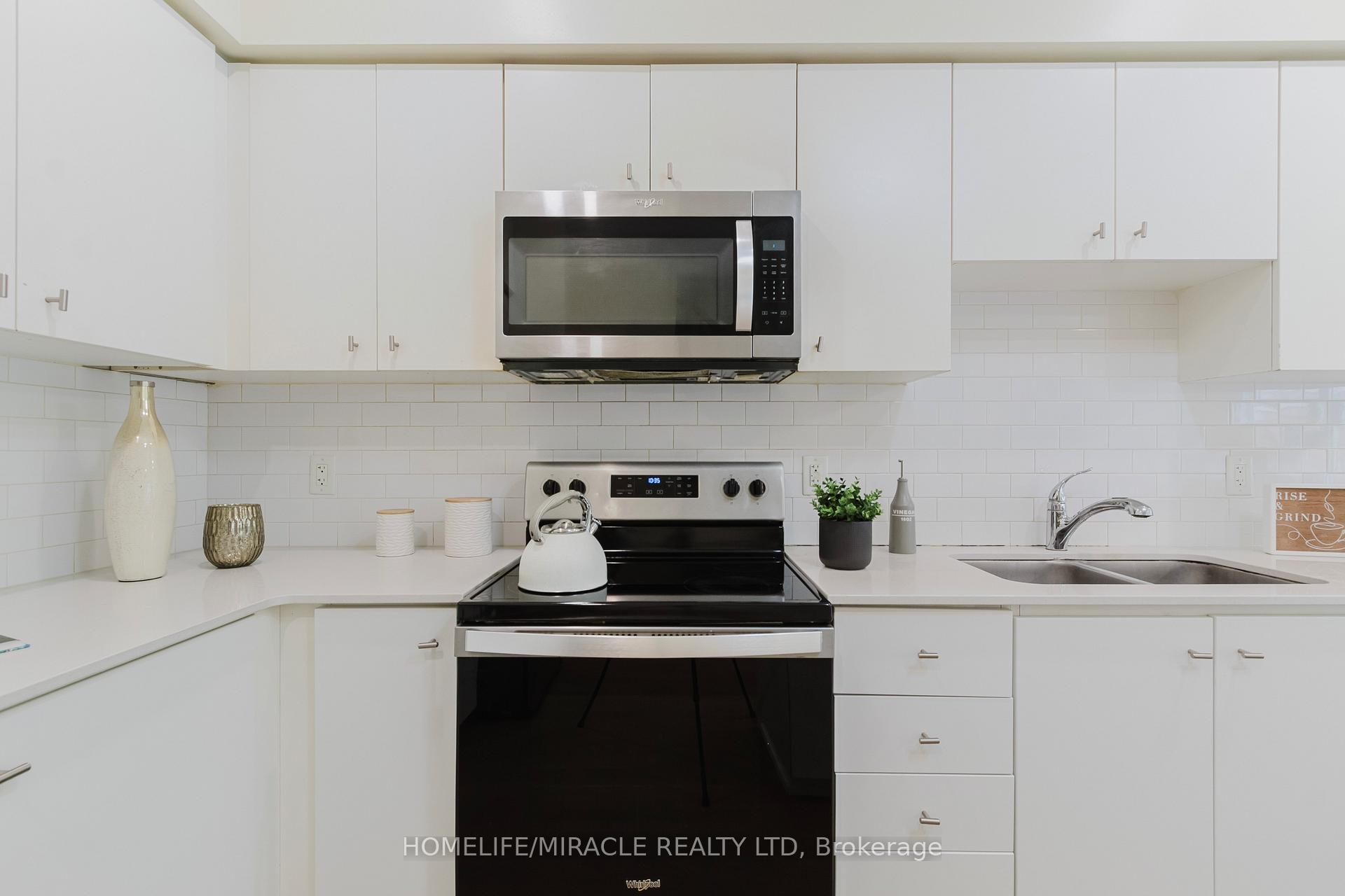 Photo 14 of Unit Unit 17, 110 Fergus Avenue, Kitchener, Stanley Park — HOMEH