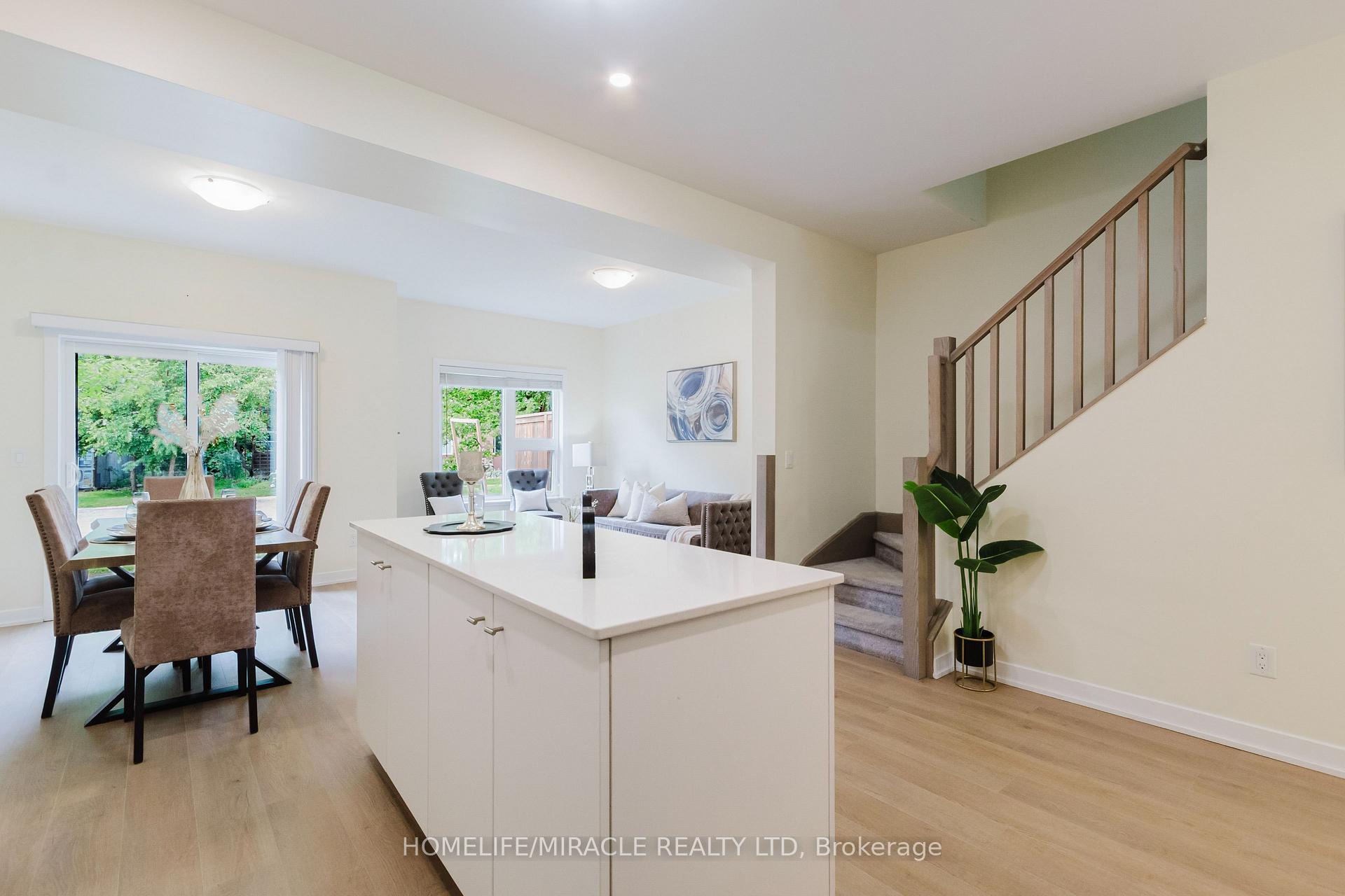 Photo 16 of Unit Unit 17, 110 Fergus Avenue, Kitchener, Stanley Park — HOMEH