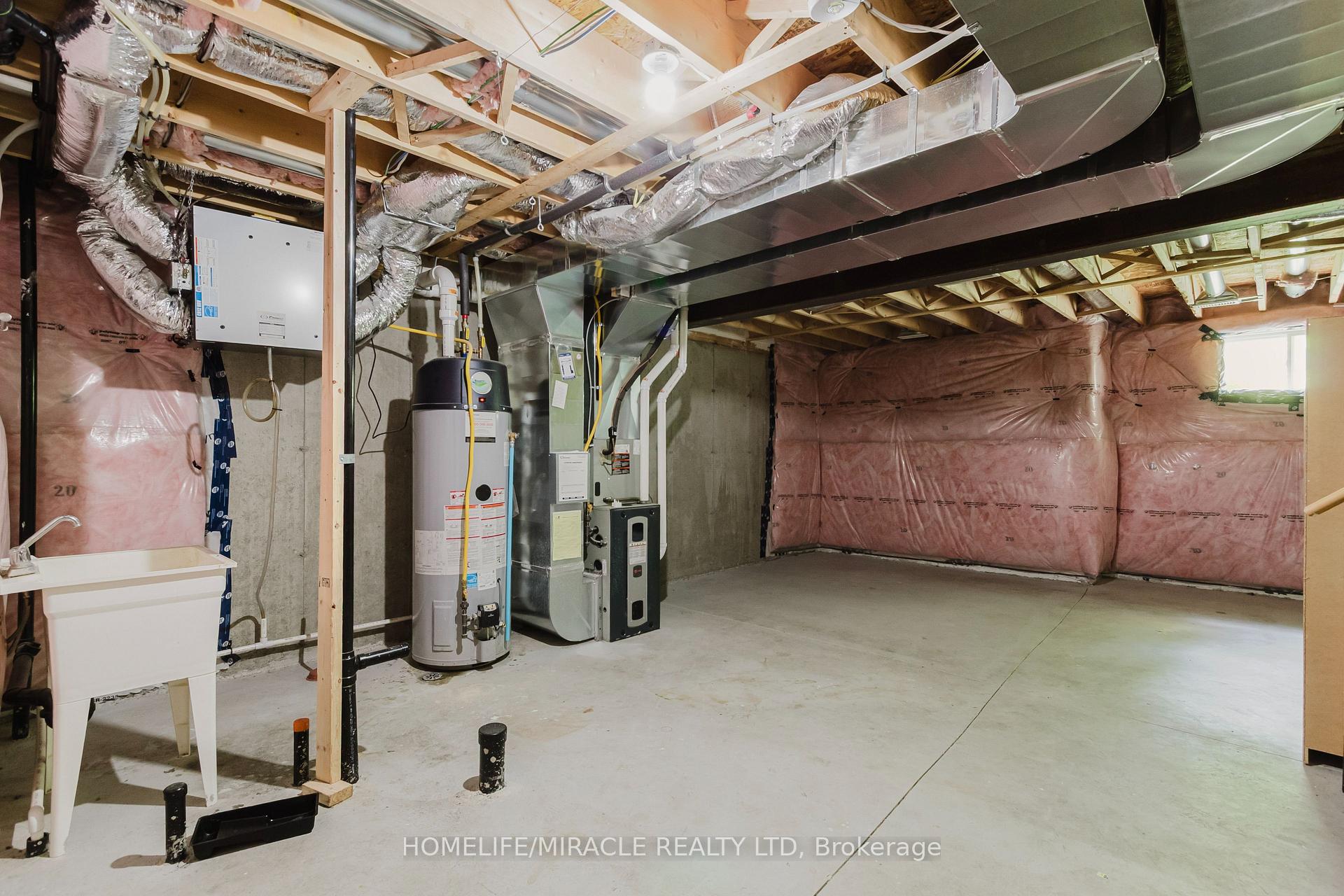 Photo 38 of Unit Unit 17, 110 Fergus Avenue, Kitchener, Stanley Park — HOMEH