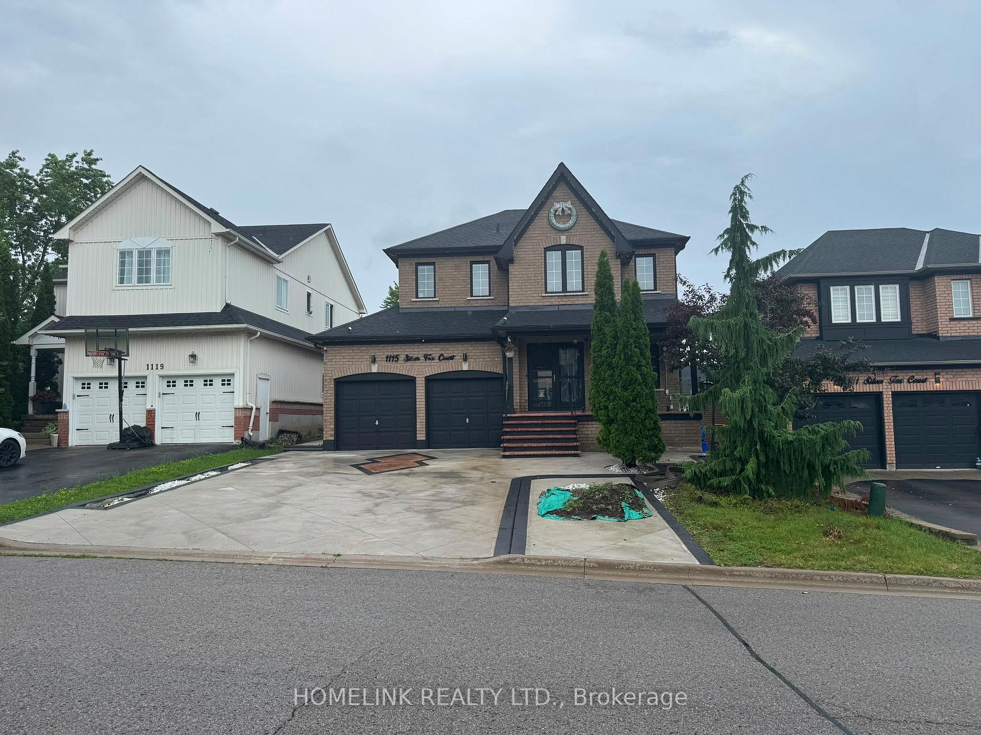 Photo 2 of 1115 Silverfox Court, Oshawa, Pinecrest — HOMEH