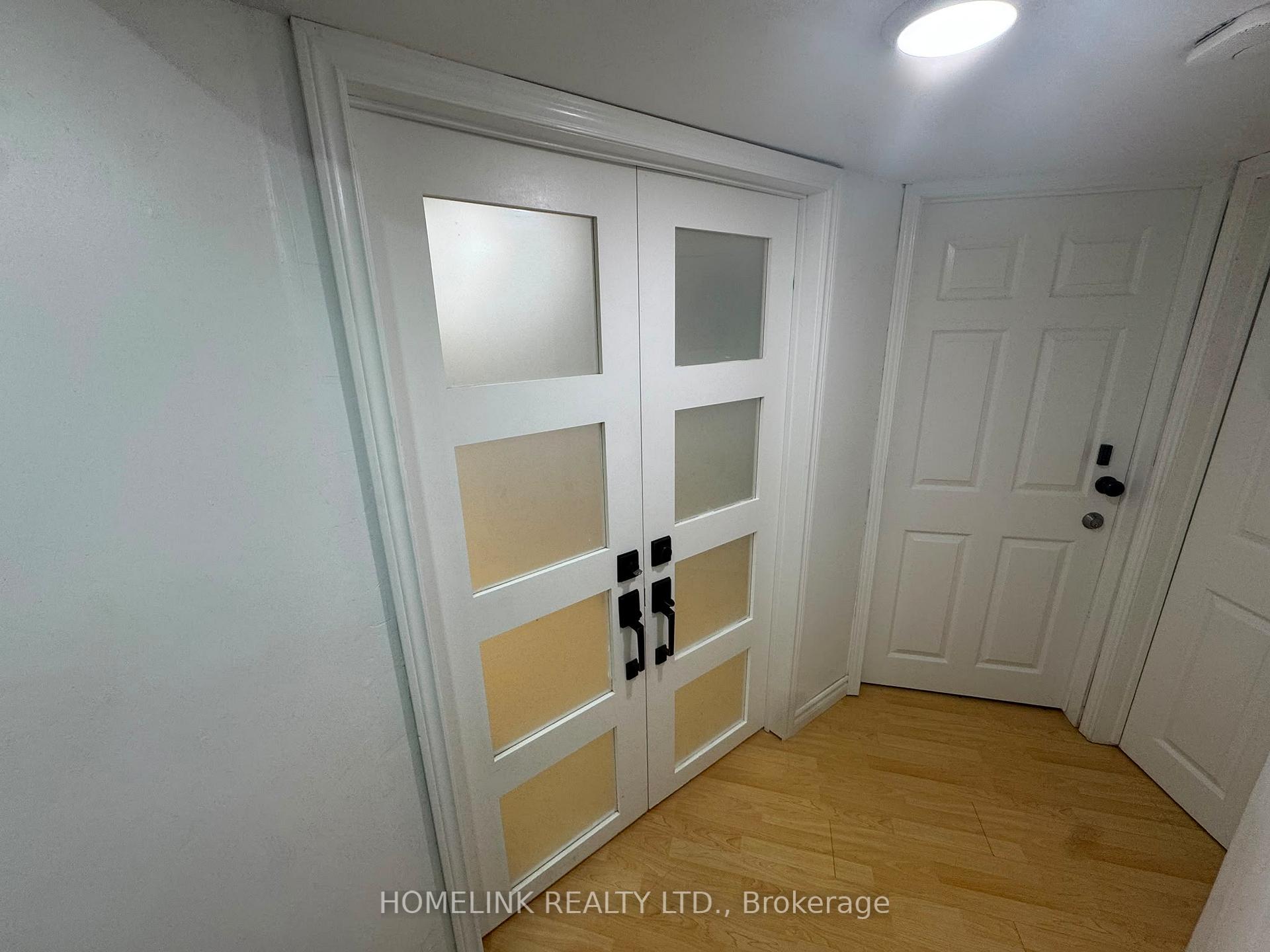 Photo 5 of 1115 Silverfox Court, Oshawa, Pinecrest — HOMEH