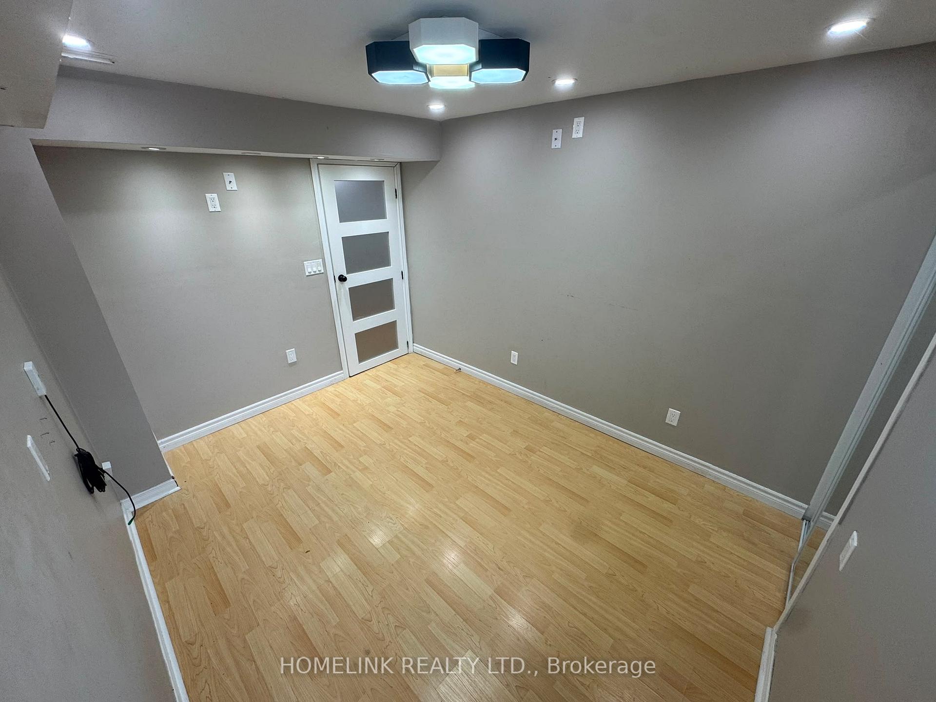 Photo 22 of 1115 Silverfox Court, Oshawa, Pinecrest — HOMEH