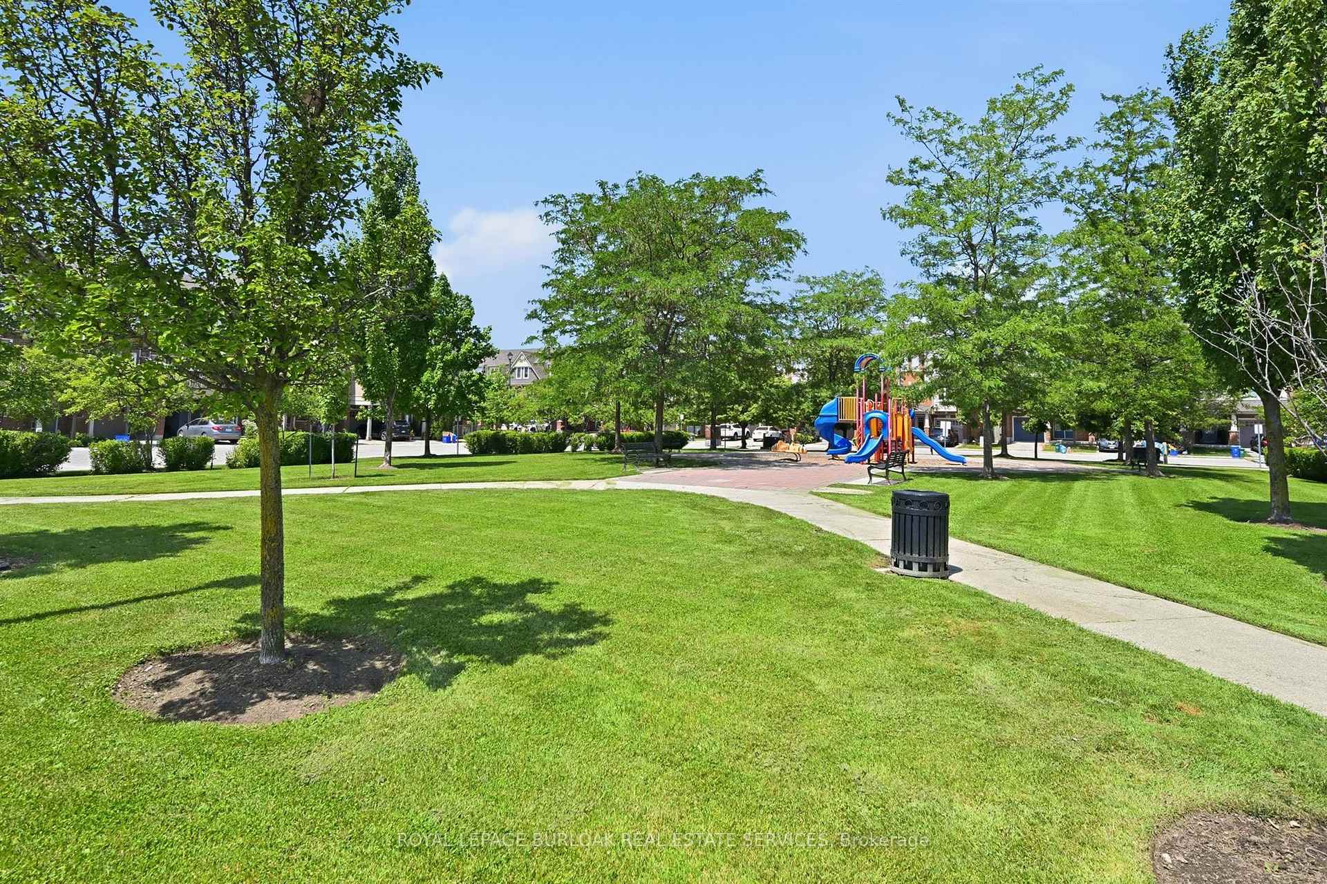 Photo 21 of Unit 303, 3060 Rotary Way, Burlington, Alton — HOMEH