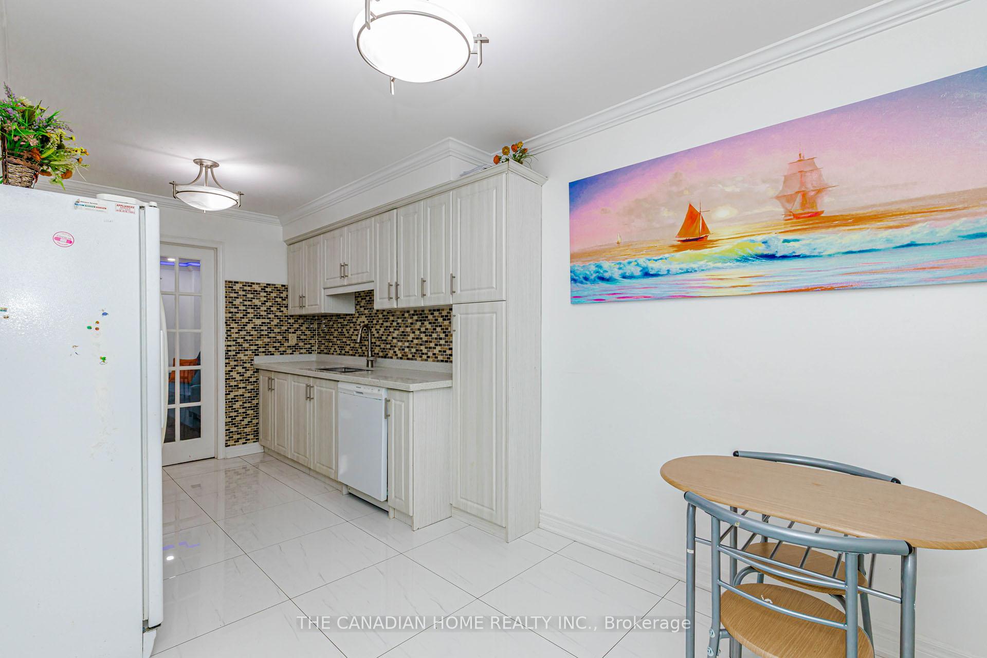 Photo 12 of 67 Bighorn Crescent, Brampton, Sandringham-Wellington — HOMEH