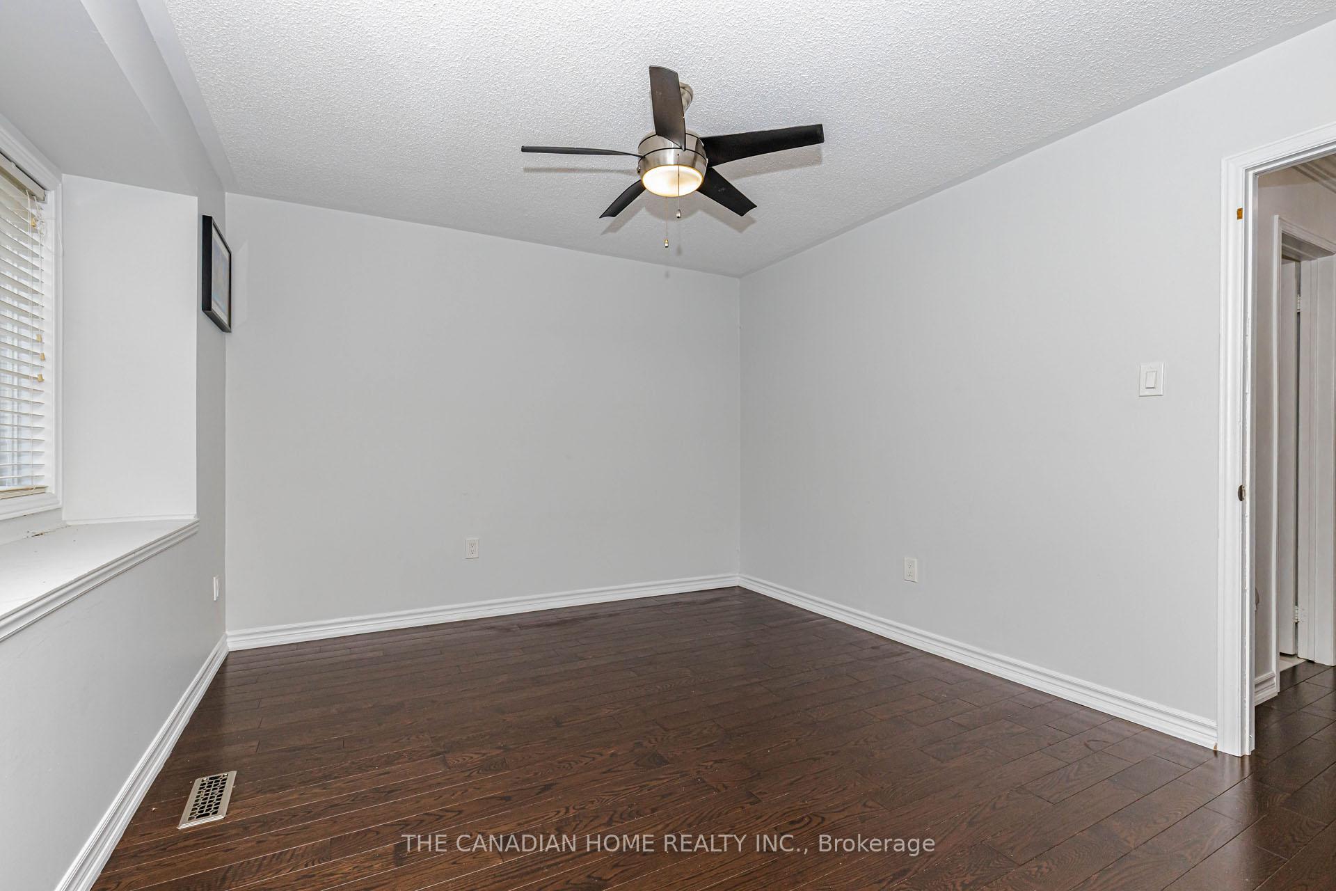 Photo 21 of 67 Bighorn Crescent, Brampton, Sandringham-Wellington — HOMEH