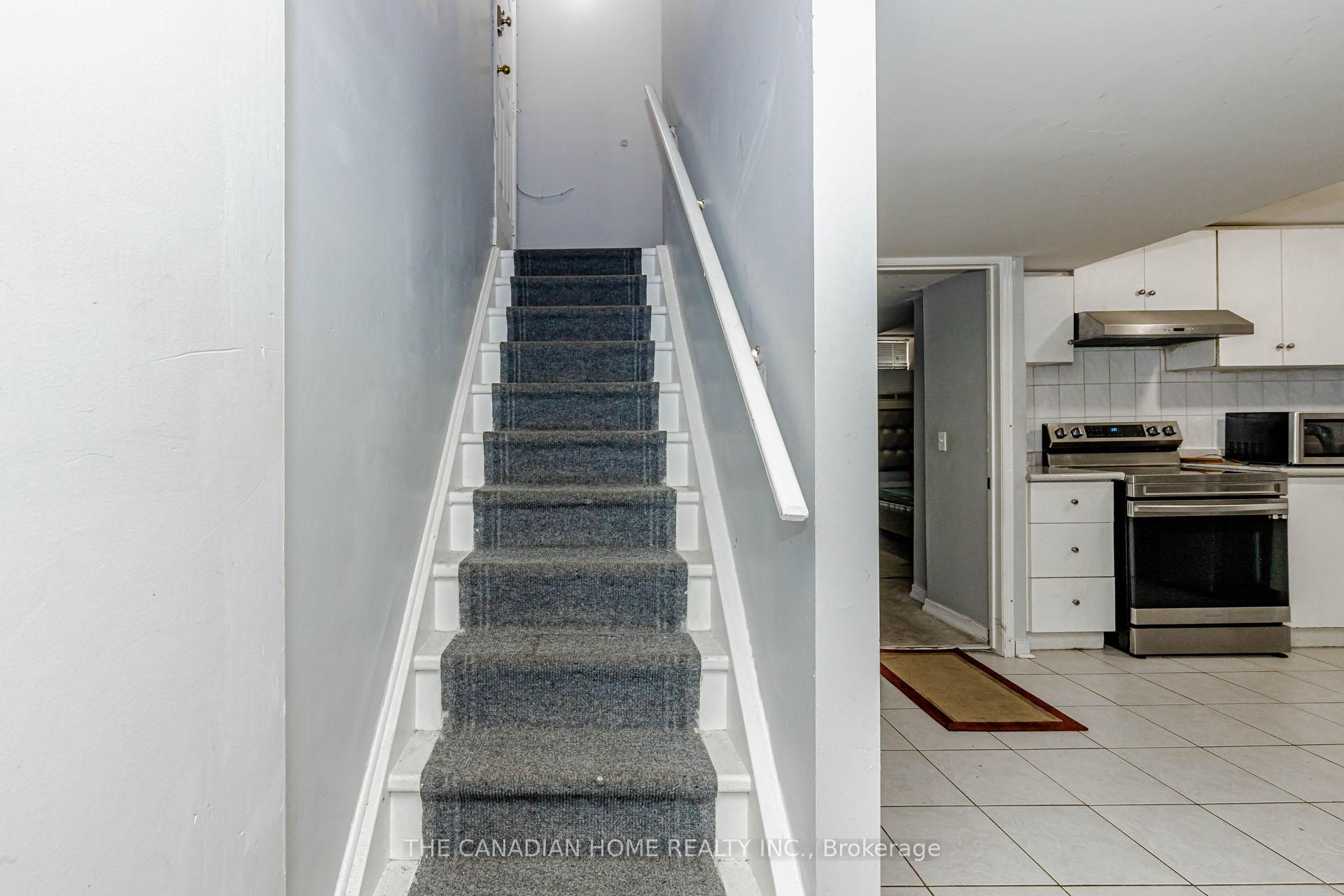 Photo 35 of 67 Bighorn Crescent, Brampton, Sandringham-Wellington — HOMEH