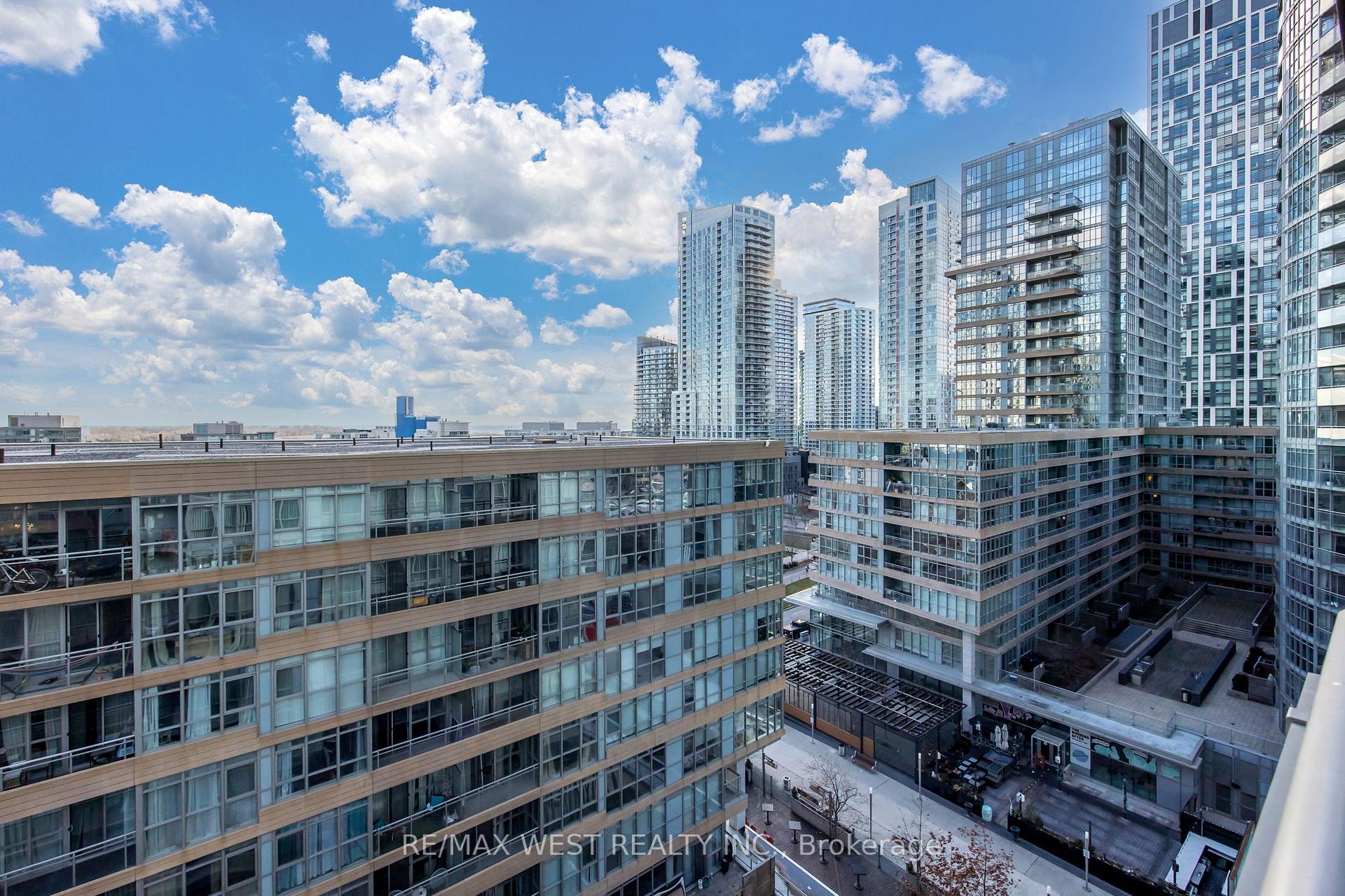 Photo 17 of Unit 1106, 15 Iceboat Terrace, Toronto, Waterfront Communities — HOMEH