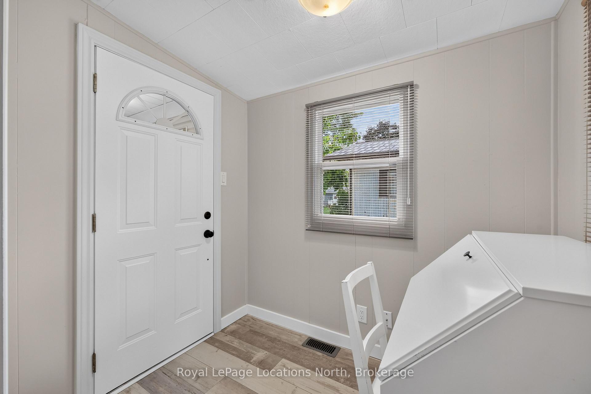 Photo 6 of 8 Shaw Street, Wasaga Beach — HOMEH