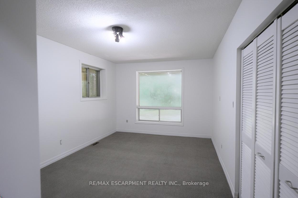 Photo 29 of 560 Crane Court, Burlington, Grindstone — HOMEH