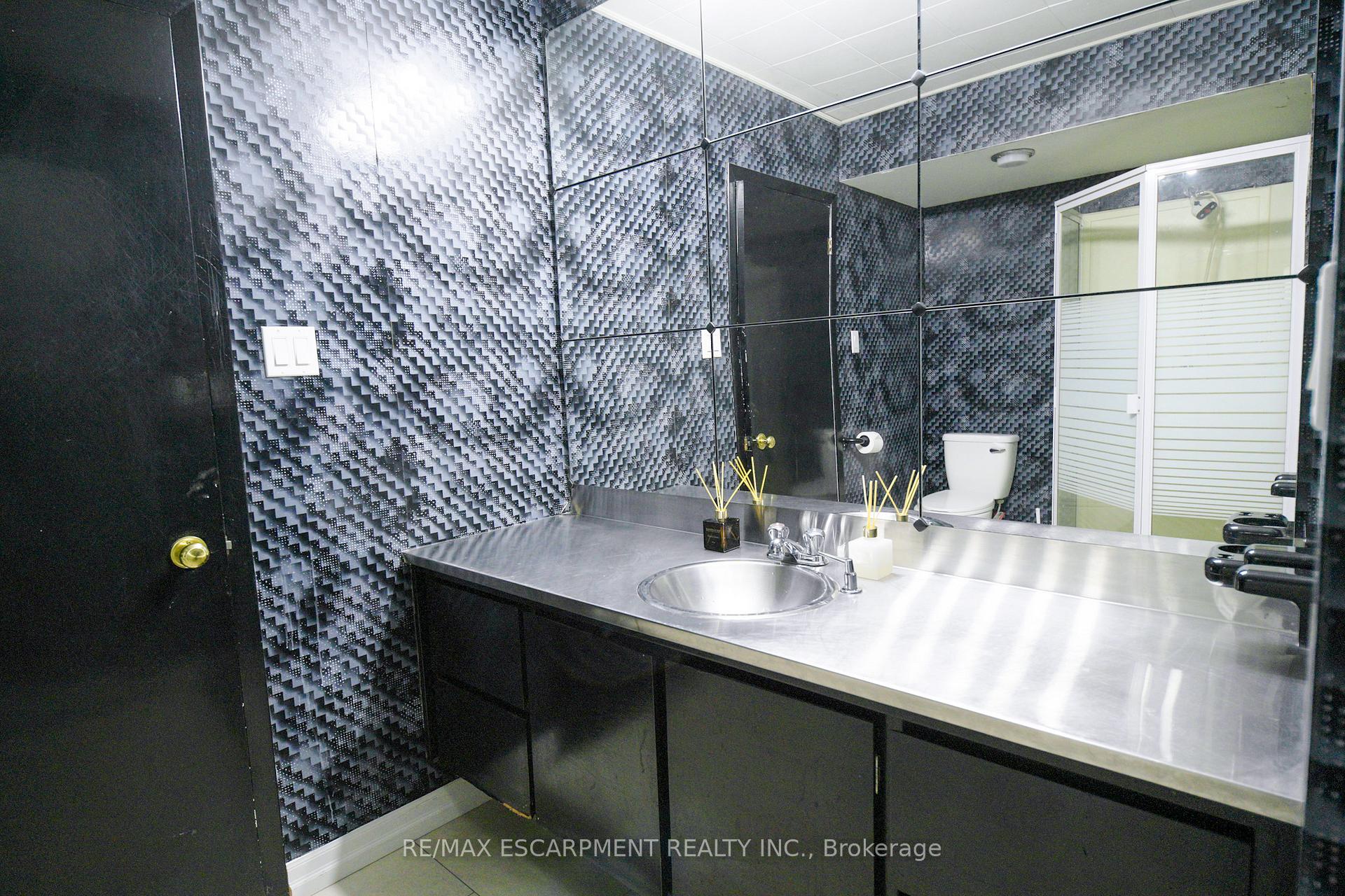 Photo 34 of 560 Crane Court, Burlington, Grindstone — HOMEH