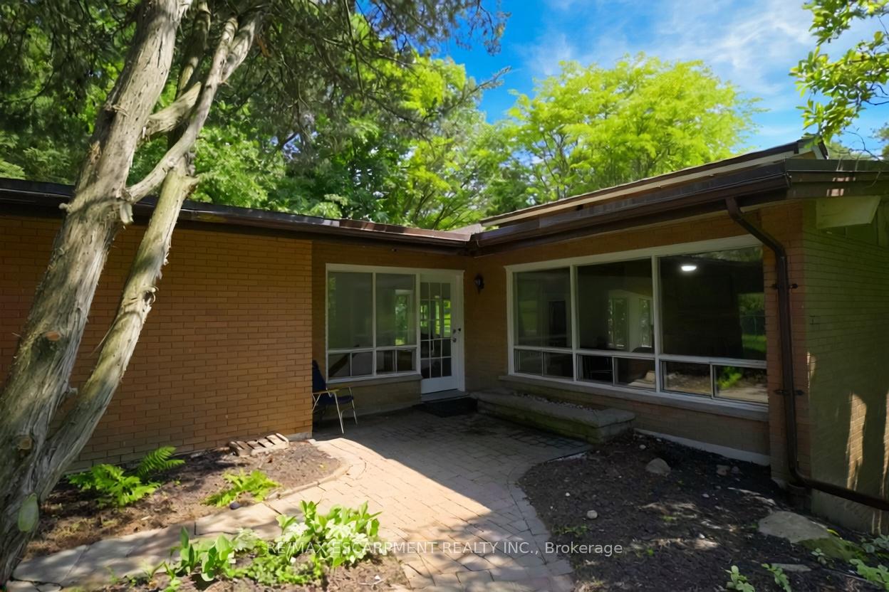 Photo 36 of 560 Crane Court, Burlington, Grindstone — HOMEH