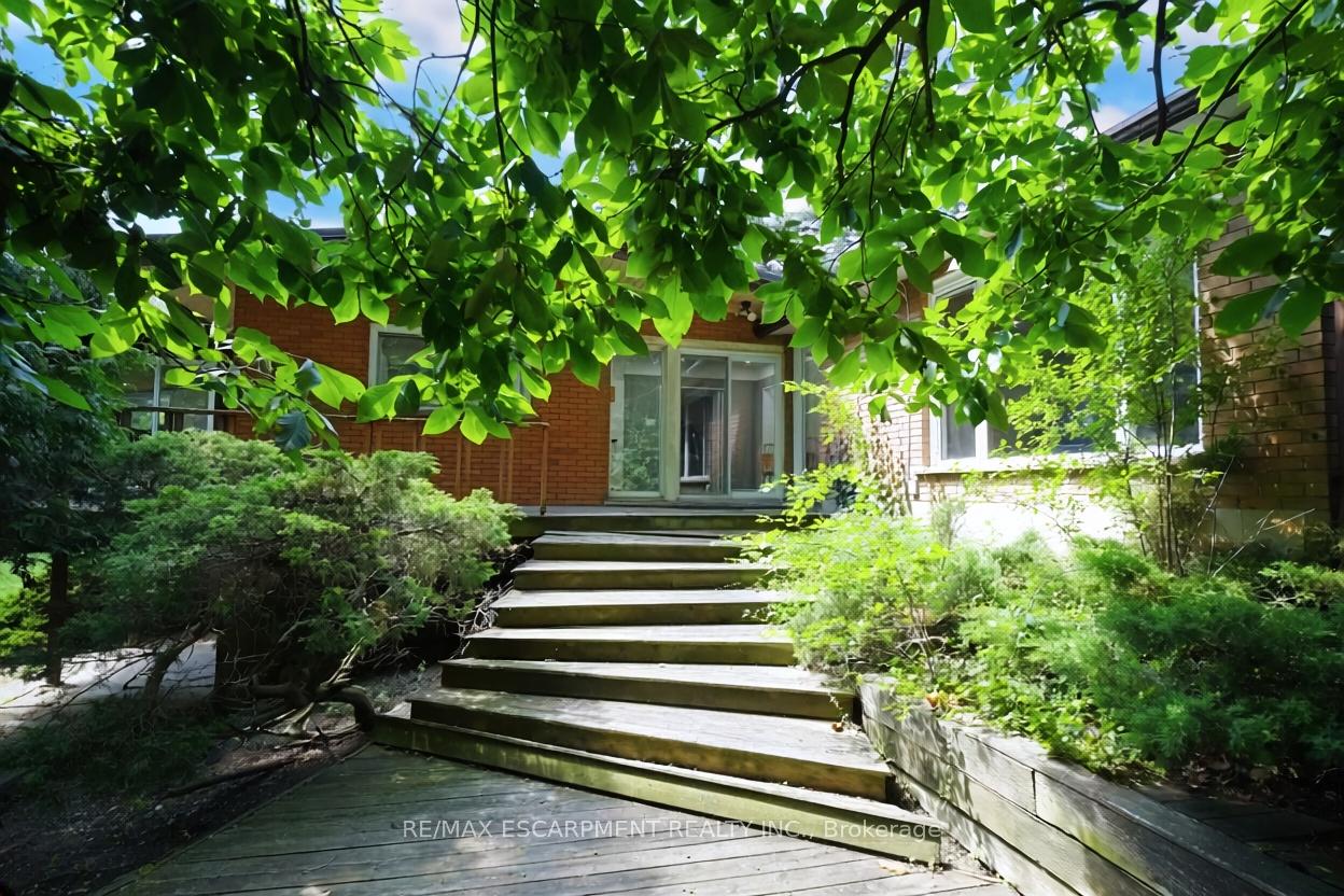 Photo 40 of 560 Crane Court, Burlington, Grindstone — HOMEH