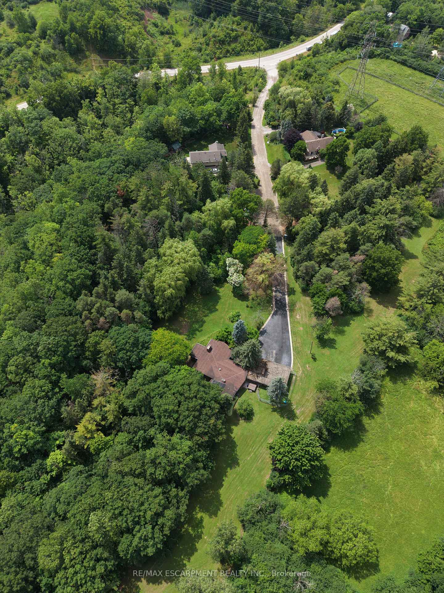 Photo 46 of 560 Crane Court, Burlington, Grindstone — HOMEH