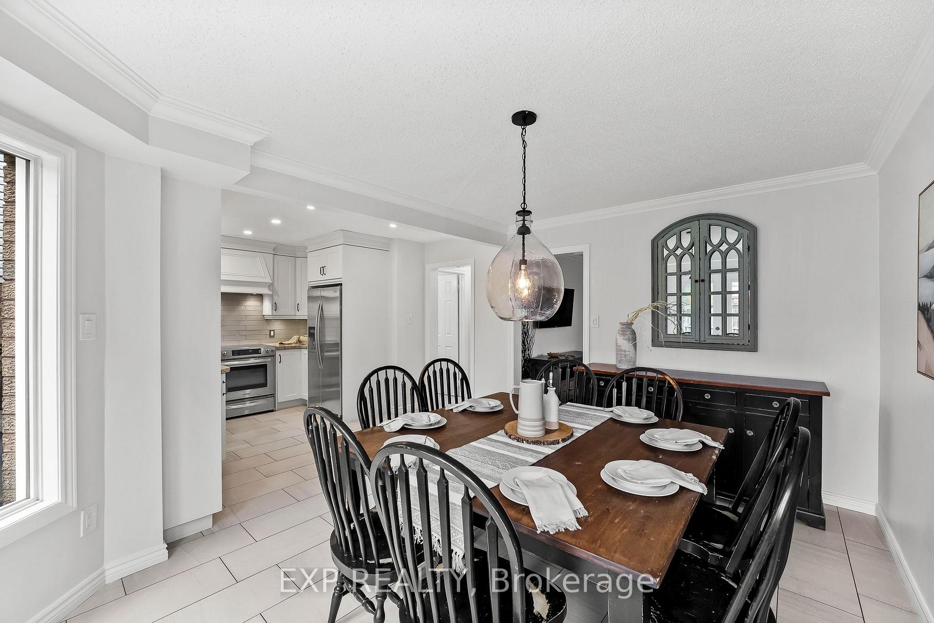 Photo 18 of 104 Apple Blossom Boulevard, Clarington, Bowmanville — HOMEH