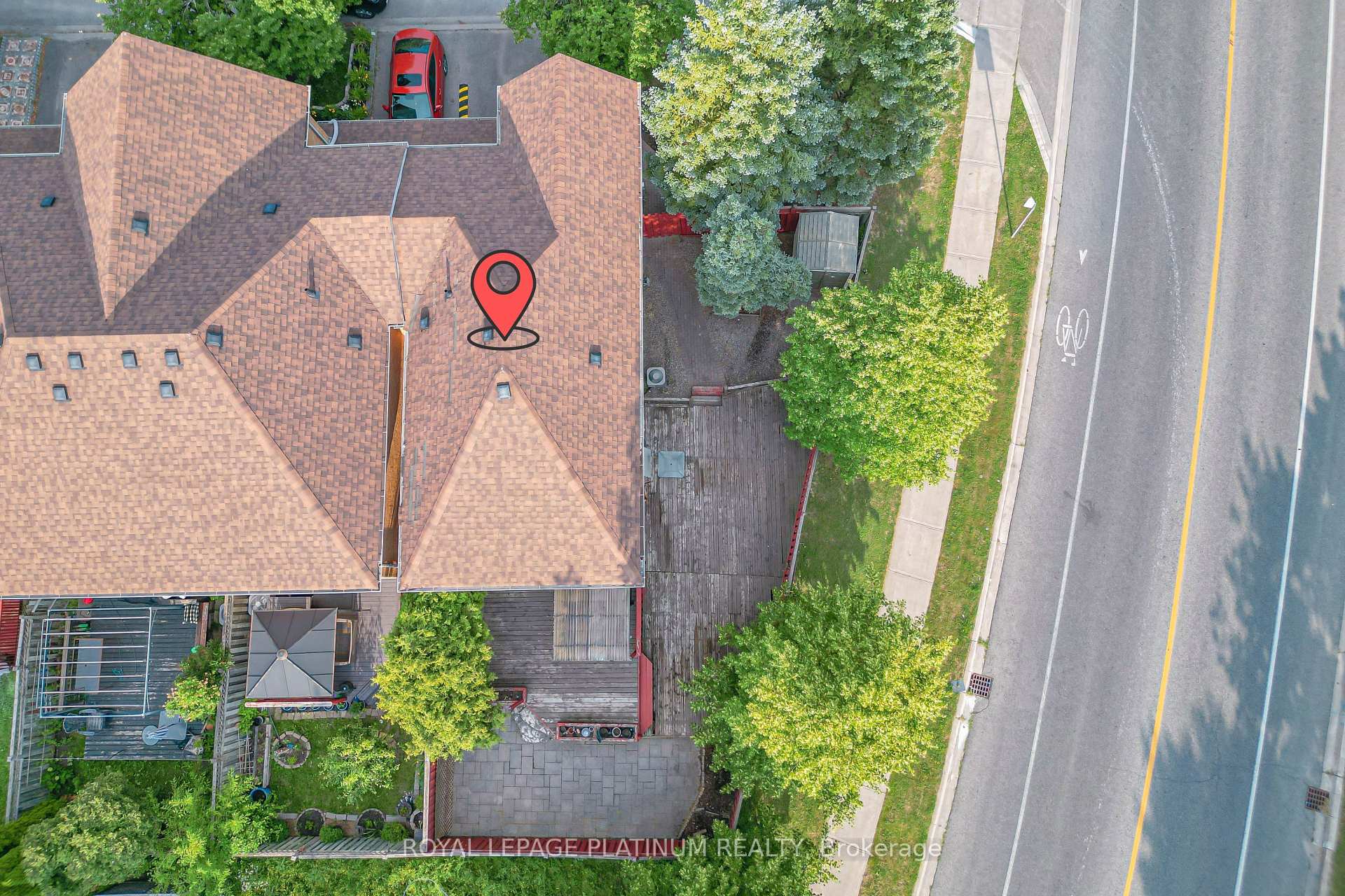 Photo 8 of 2 Gilgorm Road, Brampton, Brampton West — HOMEH