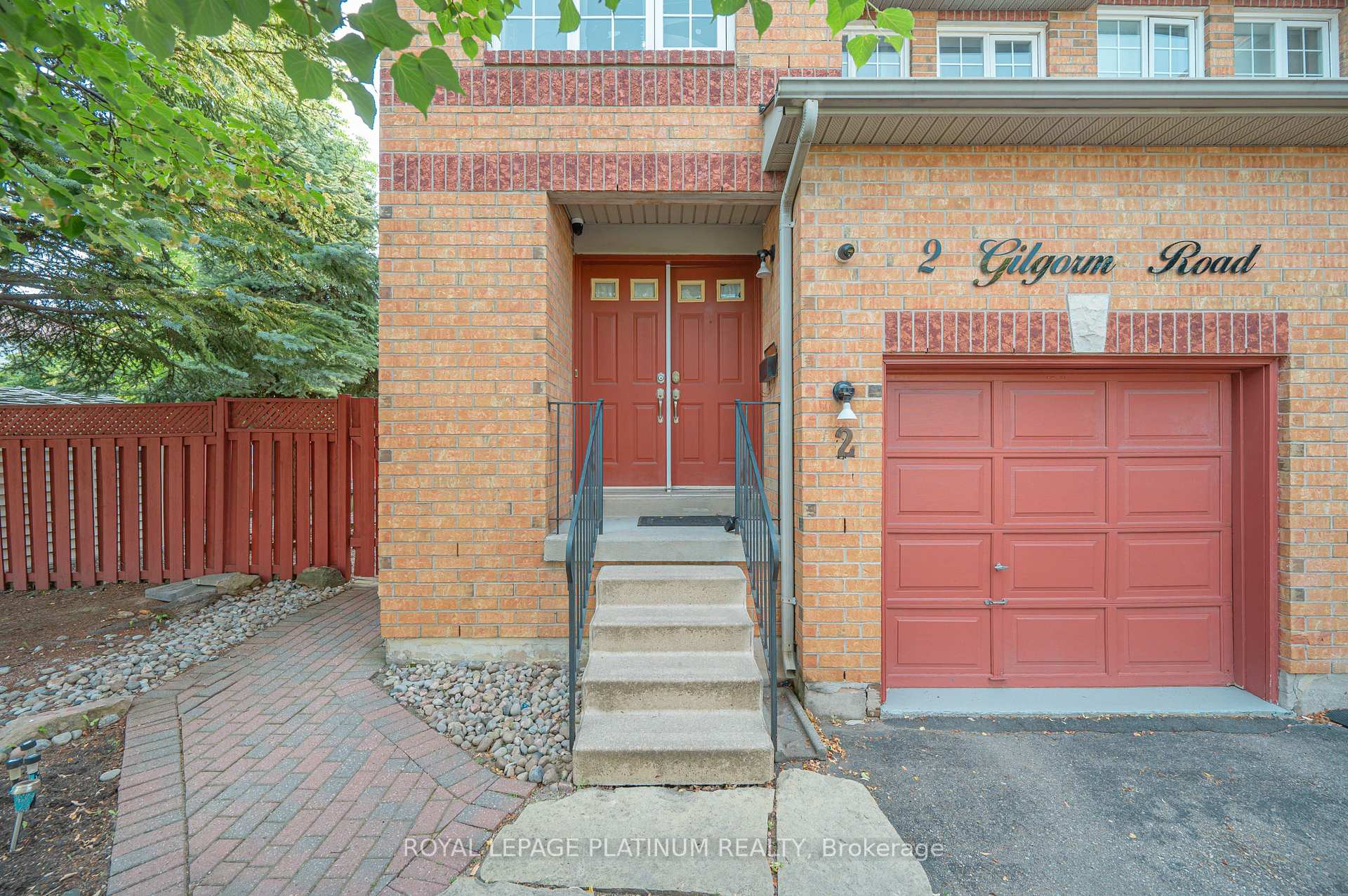 Photo 10 of 2 Gilgorm Road, Brampton, Brampton West — HOMEH