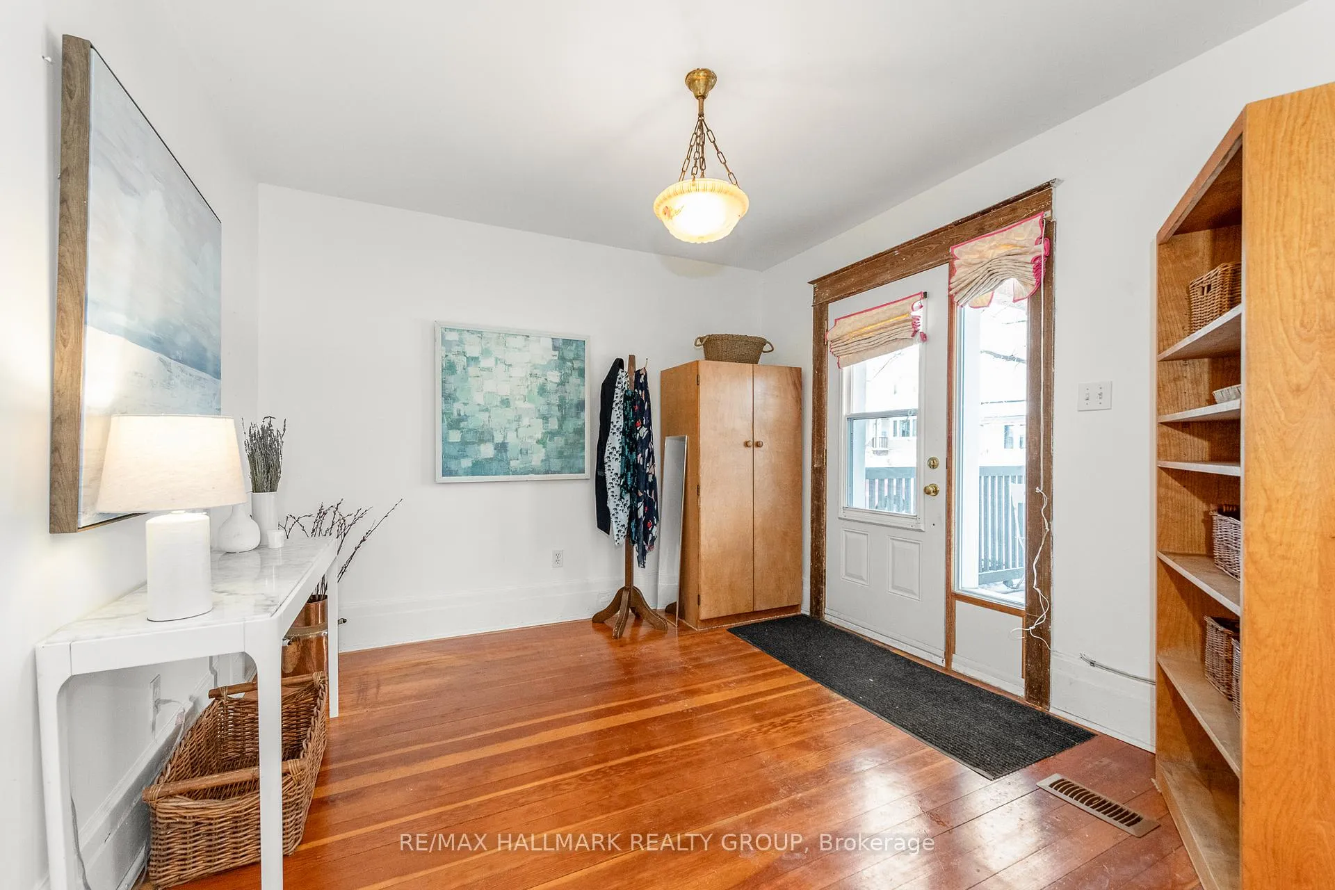 Photo 5 of 55 Smirle Avenue, Ottawa, Ottawa West — HOMEH