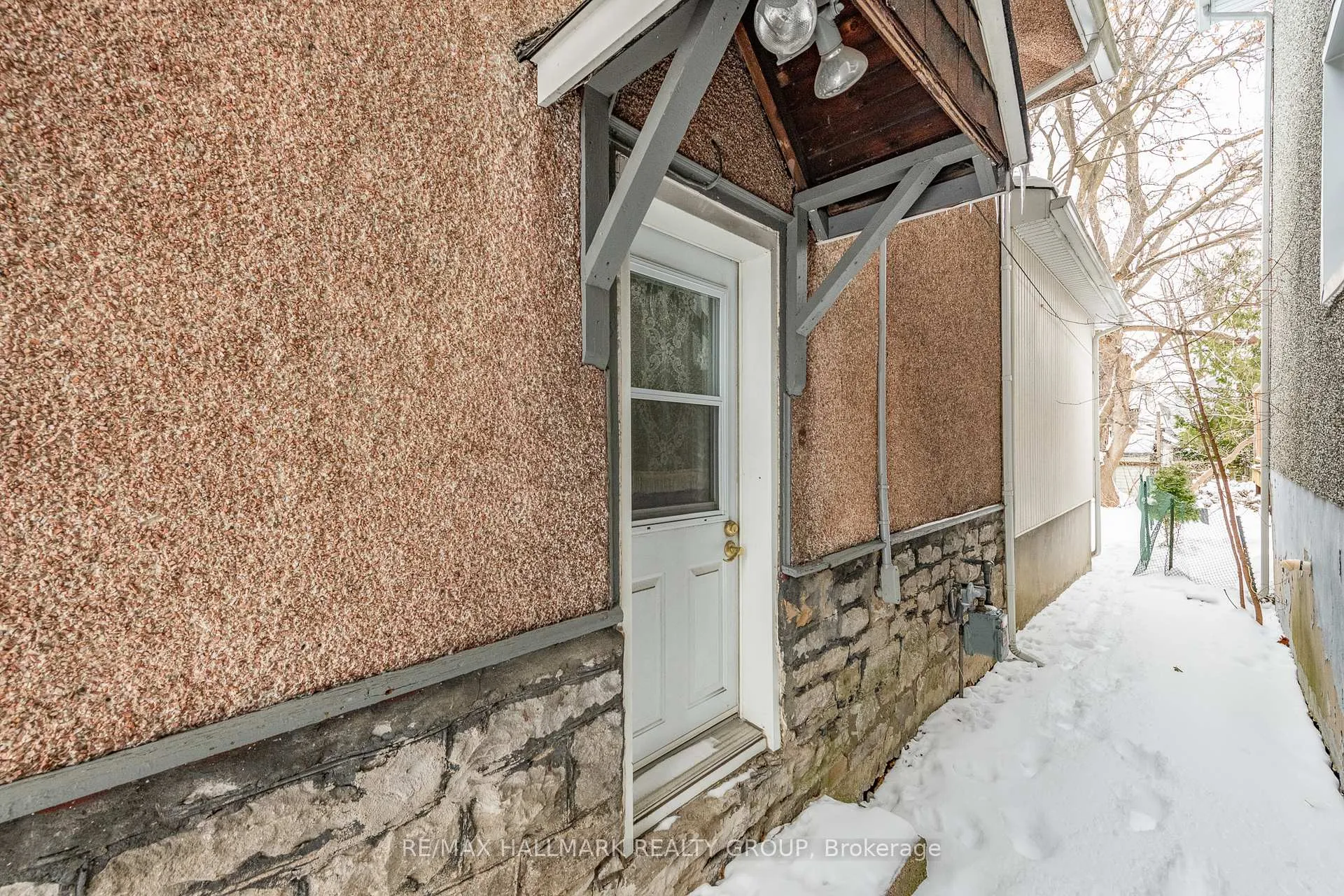 Photo 43 of 55 Smirle Avenue, Ottawa, Ottawa West — HOMEH