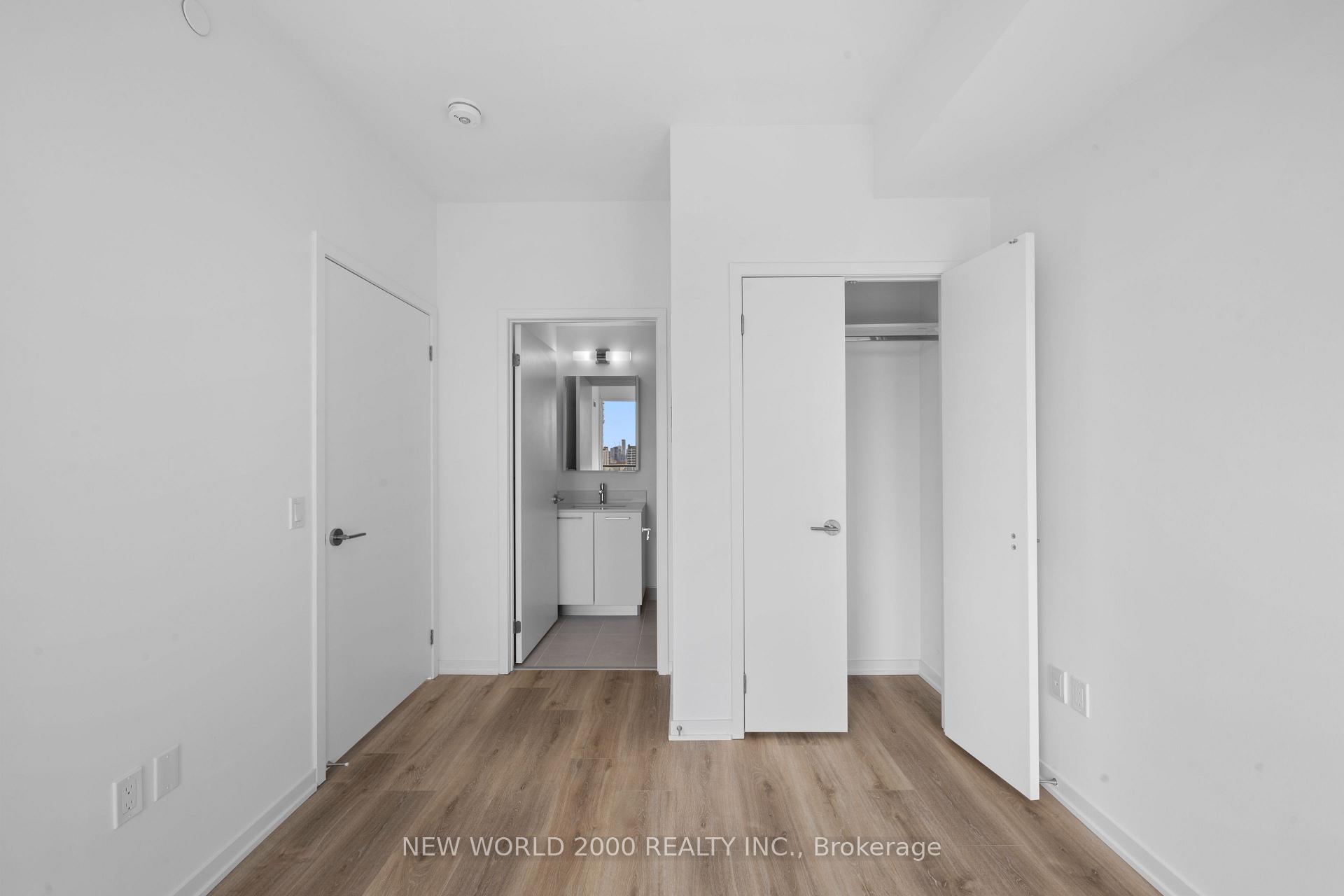 Photo 10 of Unit 1509, 101 Roehampton Avenue, Toronto, Mount Pleasant West — HOMEH