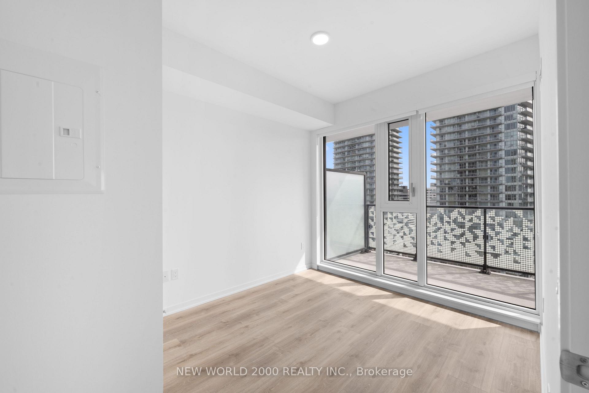Photo 13 of Unit 1509, 101 Roehampton Avenue, Toronto, Mount Pleasant West — HOMEH