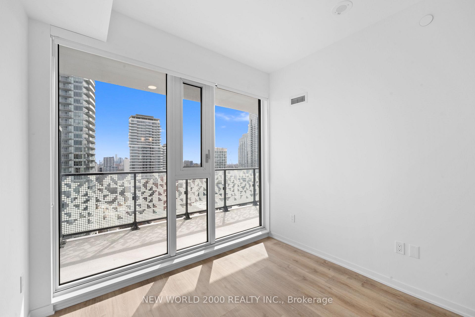 Photo 14 of Unit 1509, 101 Roehampton Avenue, Toronto, Mount Pleasant West — HOMEH